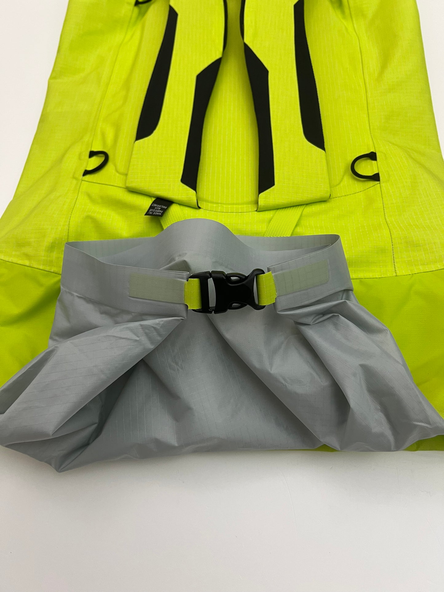 Arc’teryx Alpha FL 30 Backpack Dark Sprint