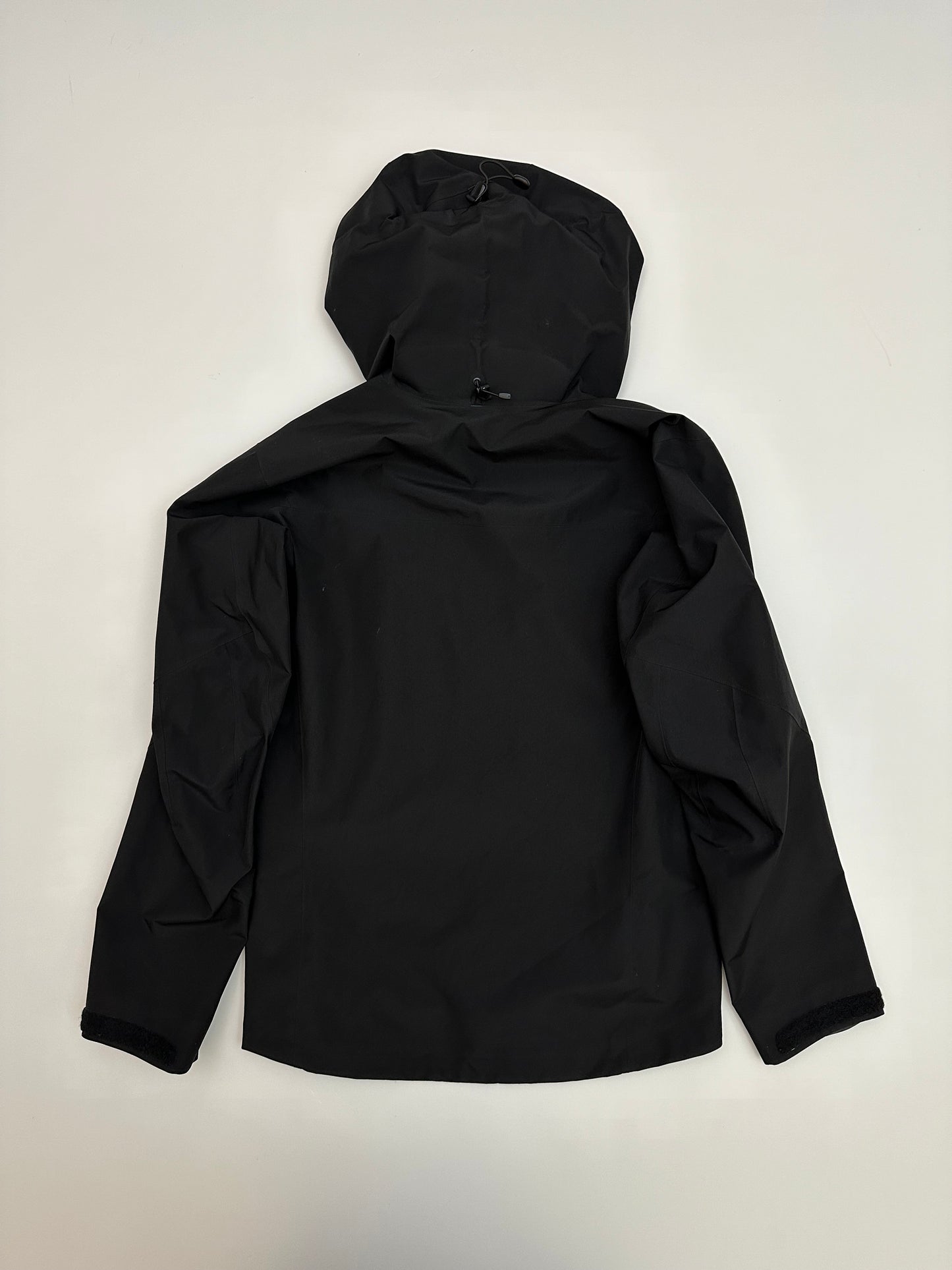 Arc’teryx Alpha SV Jacket 24K Black Men’s XS Extra Small Gore-Tex Pro RECCO