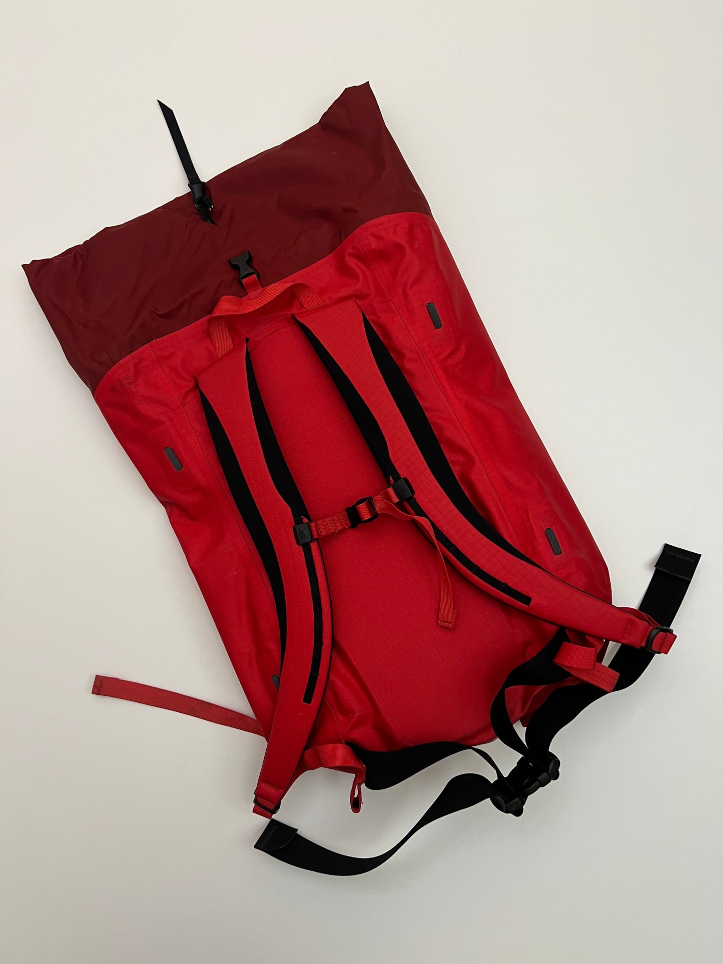 Arc’teryx Alpha FL 45 Backpack Cardinal Red