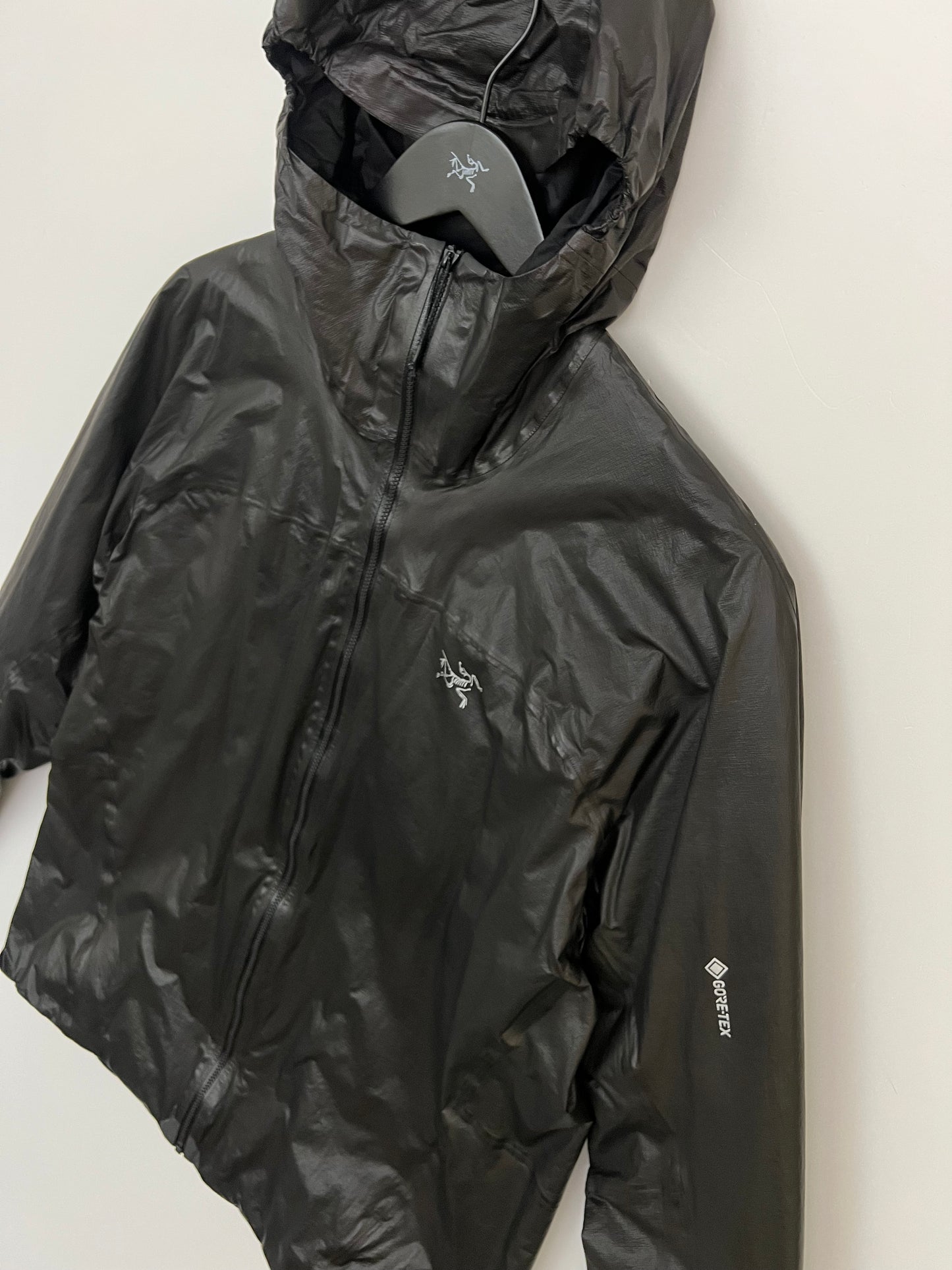 Arc’teryx Norvan SL Insulated Hoody Black Men’s XL Extra Large Gore-Tex