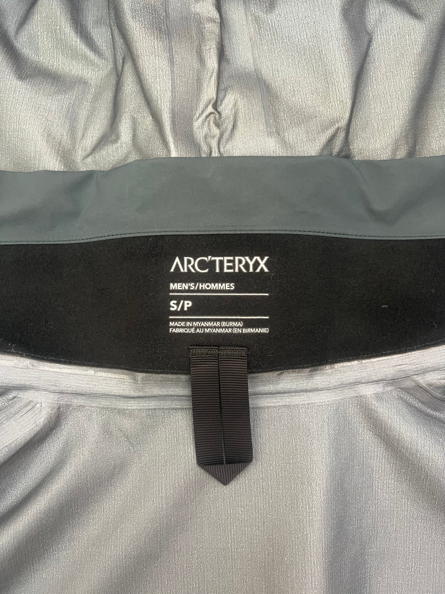 Arc’teryx Beta AR Jacket Paradox Men’s S Small Gore-Tex Pro RECCO
