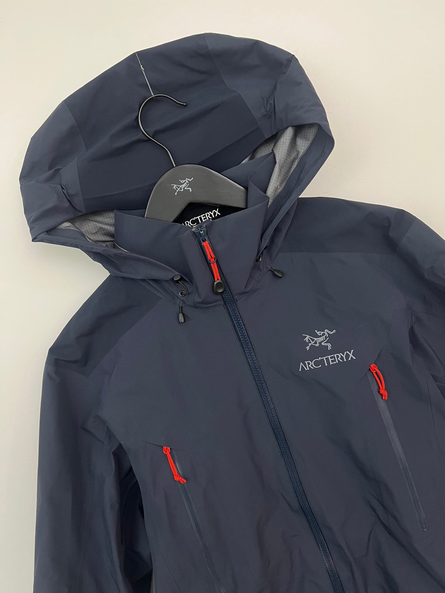 Arc’teryx Theta AR Jacket Admiral Blue Men’s XS Extra Small Gore-Tex Pro