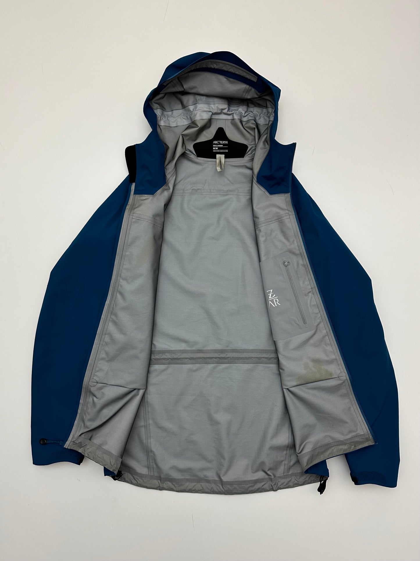 Arc’teryx Zeta AR Jacket Cobalt Sun Blue Men’s M Medium Gore-Tex