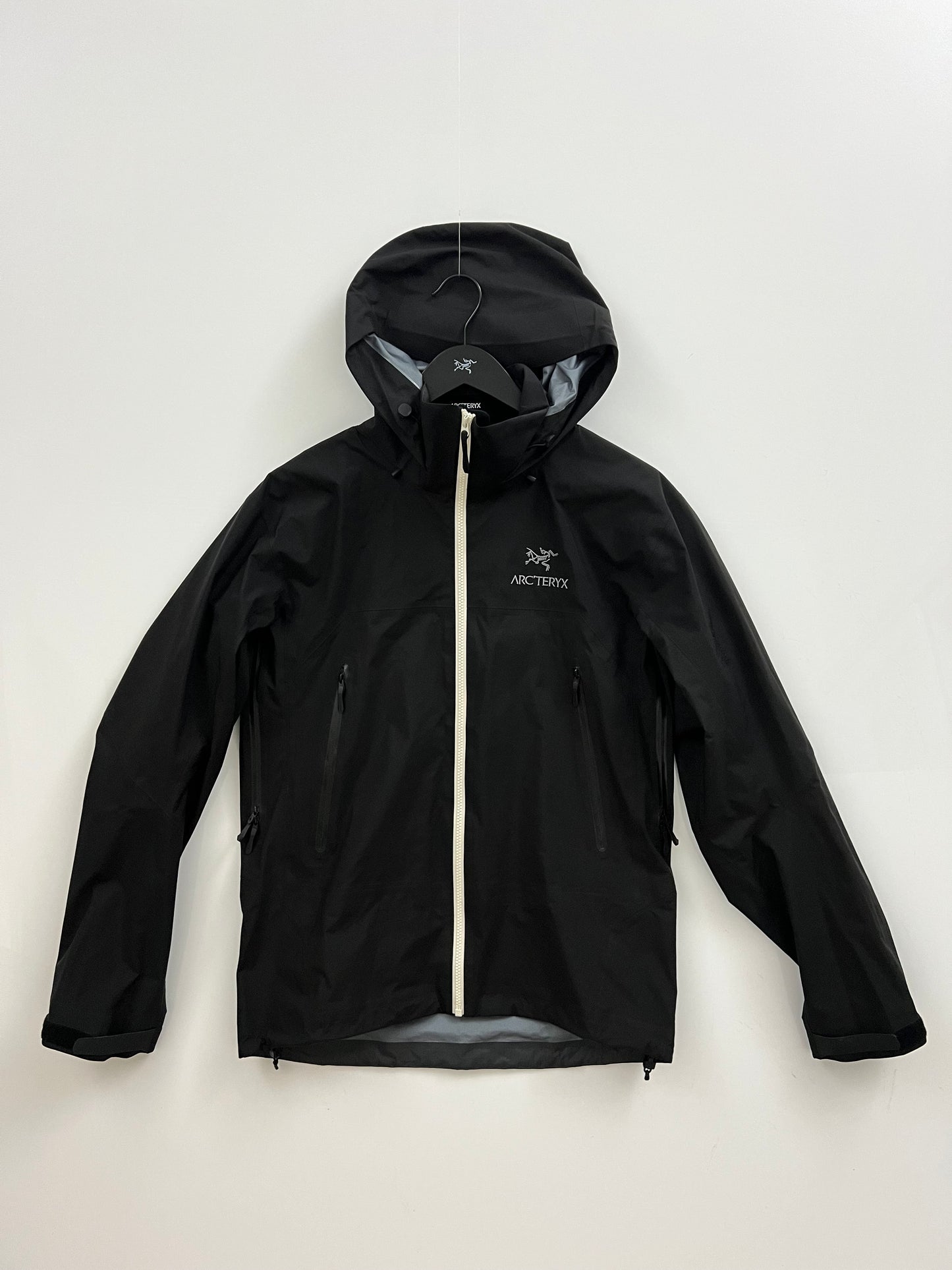 Arc’teryx Beta AR Jacket Black-Multi Men’s M Medium Gore-Tex Pro RECCO