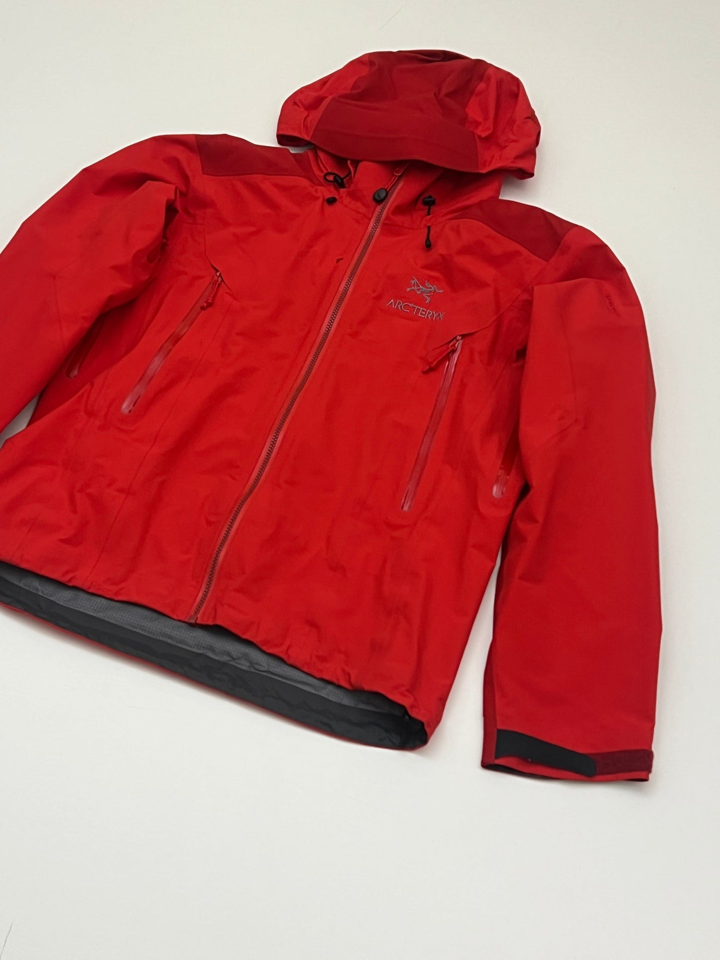Arc’teryx Beta AR Jacket Red Men’s S Small Gore-Tex Pro