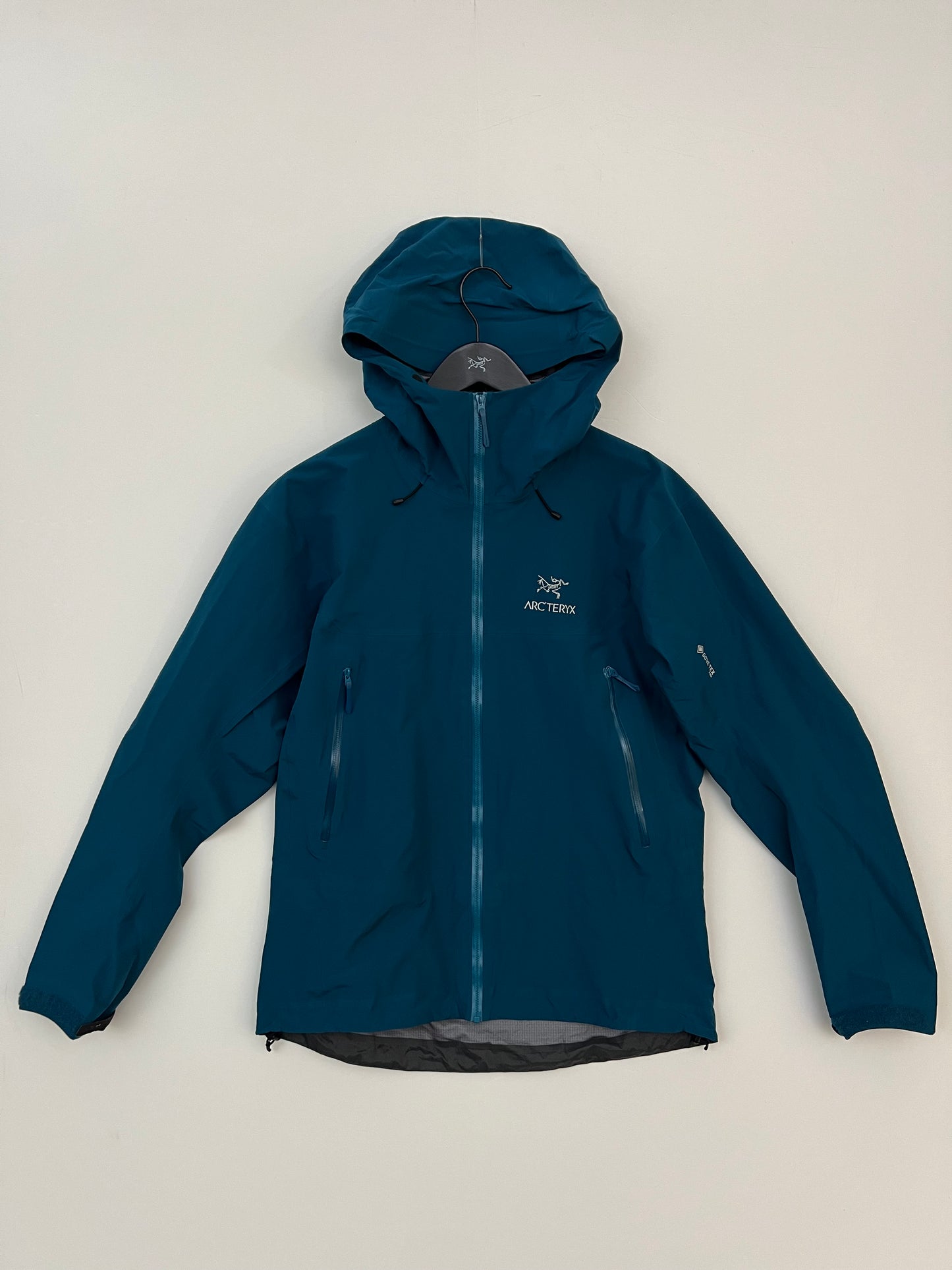 Arc’teryx Beta LT Jacket Blue Men’s L Large Gore-Tex