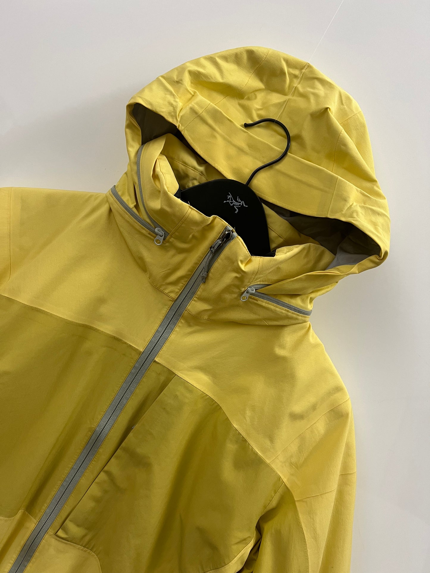 Arc’teryx Primaloft Ski Jacket Butter Yellow Women’s L Large Gore-Tex XCR
