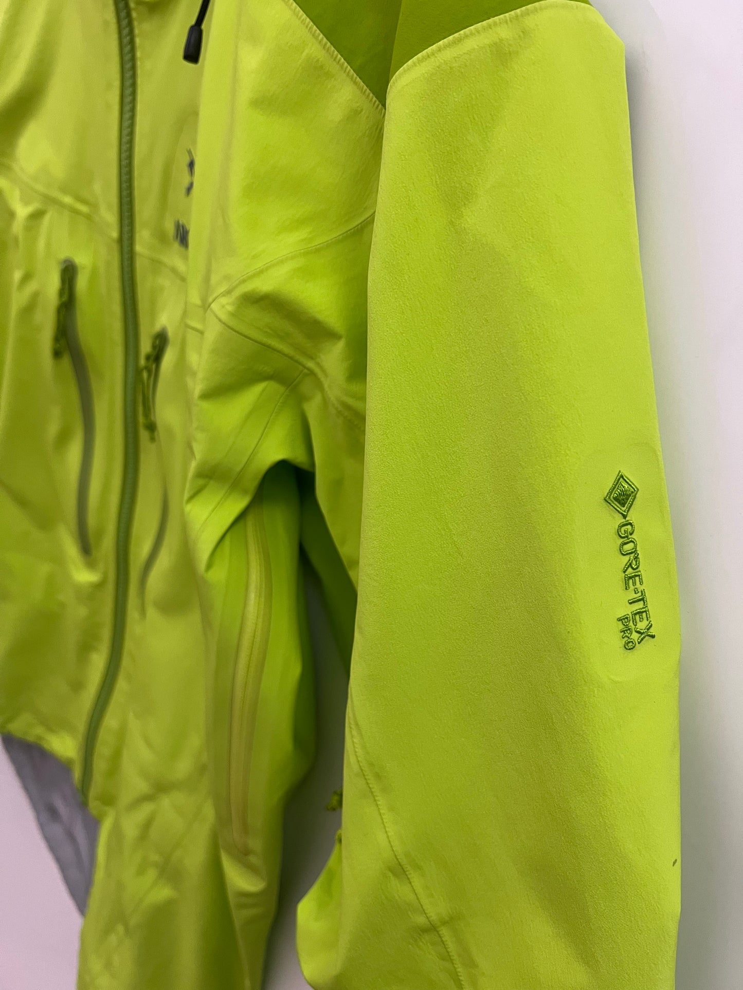 Arc’teryx Alpha AR Jacket Green Men’s XS Extra Small Gore-Tex Pro