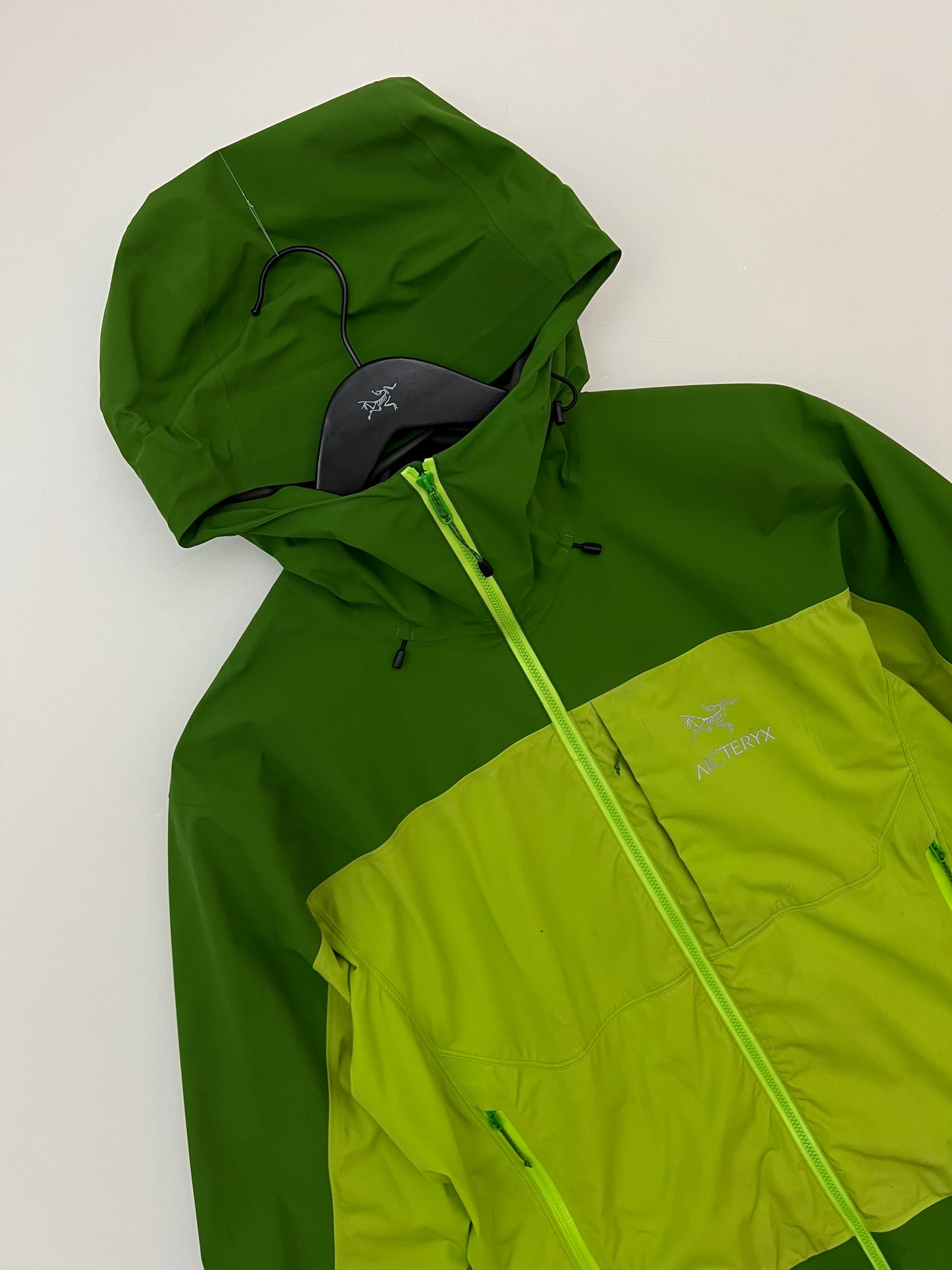 Arc’teryx Alpha Comp Hoody Mantis Green Men’s M Medium Gore-Tex Hybrid