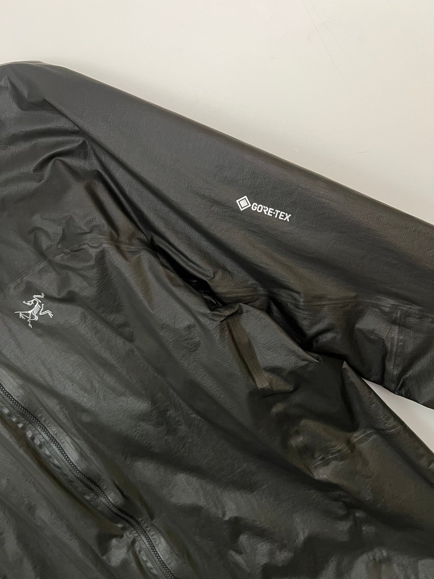 Arc’teryx Norvan SL Insulated Hoody Black Men’s XL Extra Large Gore-Tex
