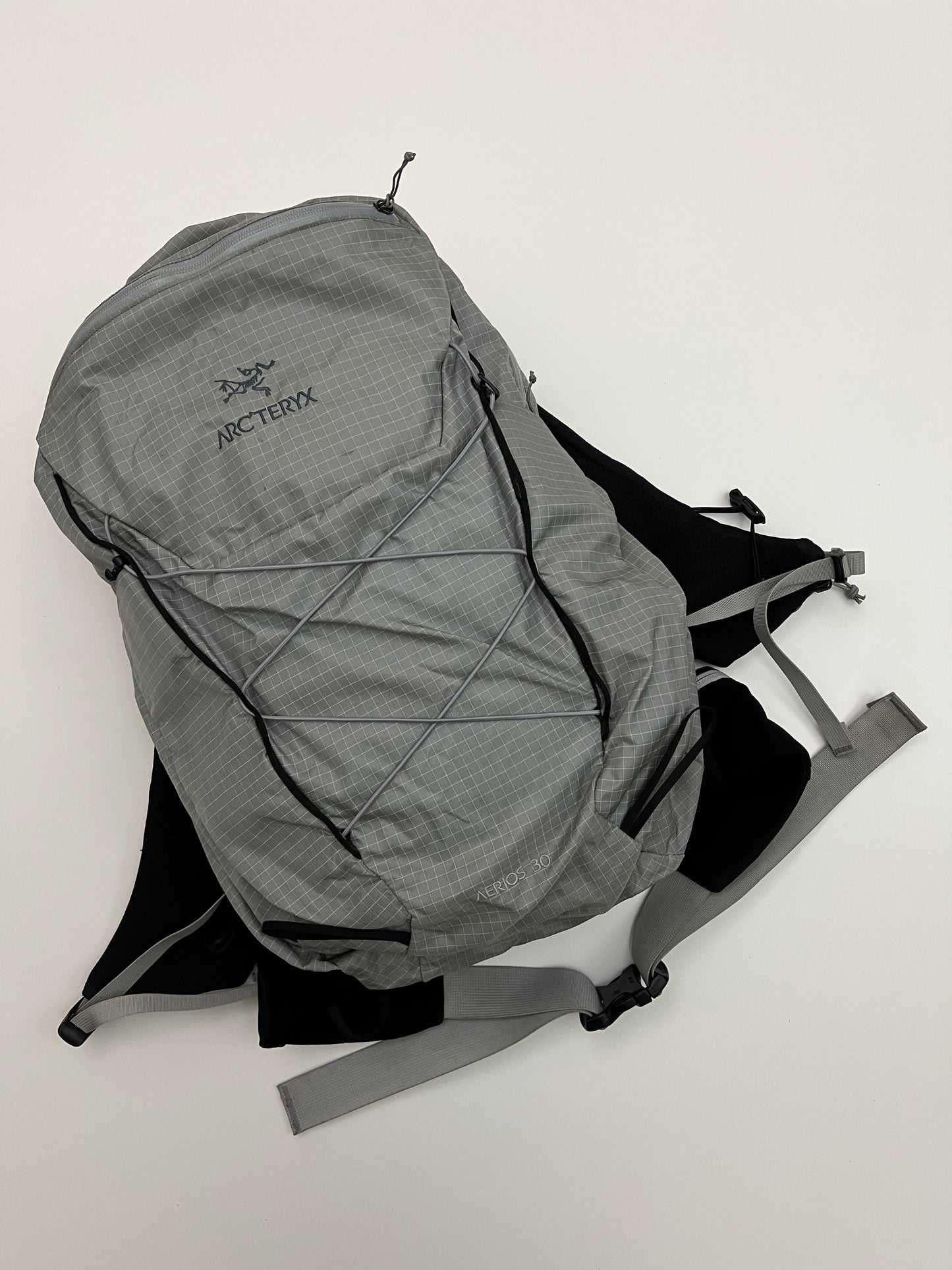 Arc’teryx Aerios 30 Backpack Men’s Pixel Grey