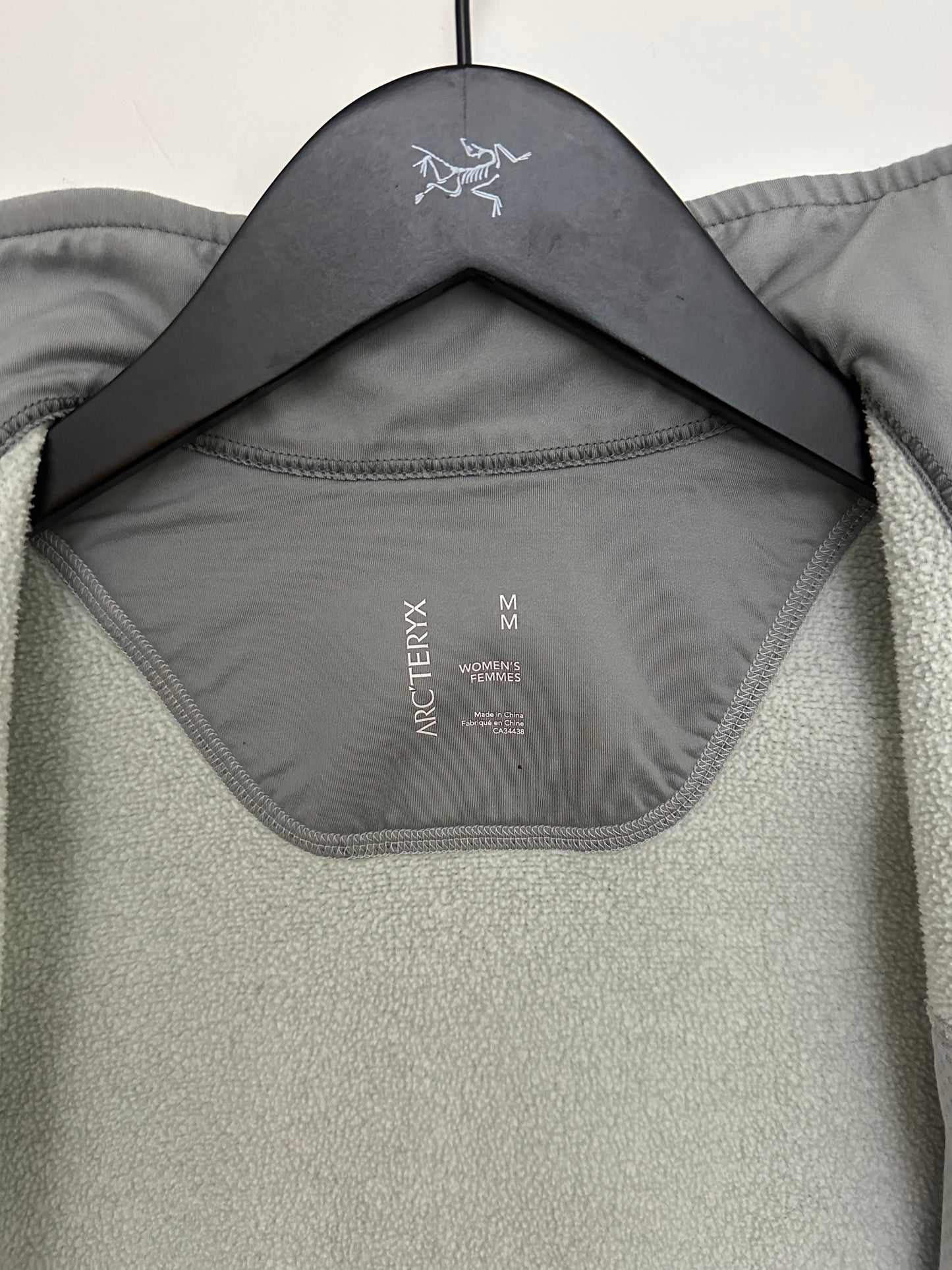 Arc'teryx Covert Cardigan Grey Women's M Medium