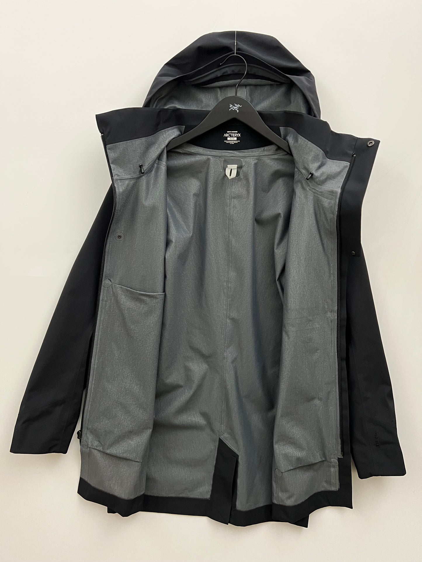 Arc’teryx Parsec Coat Black Men’s M Medium Gore-Tex