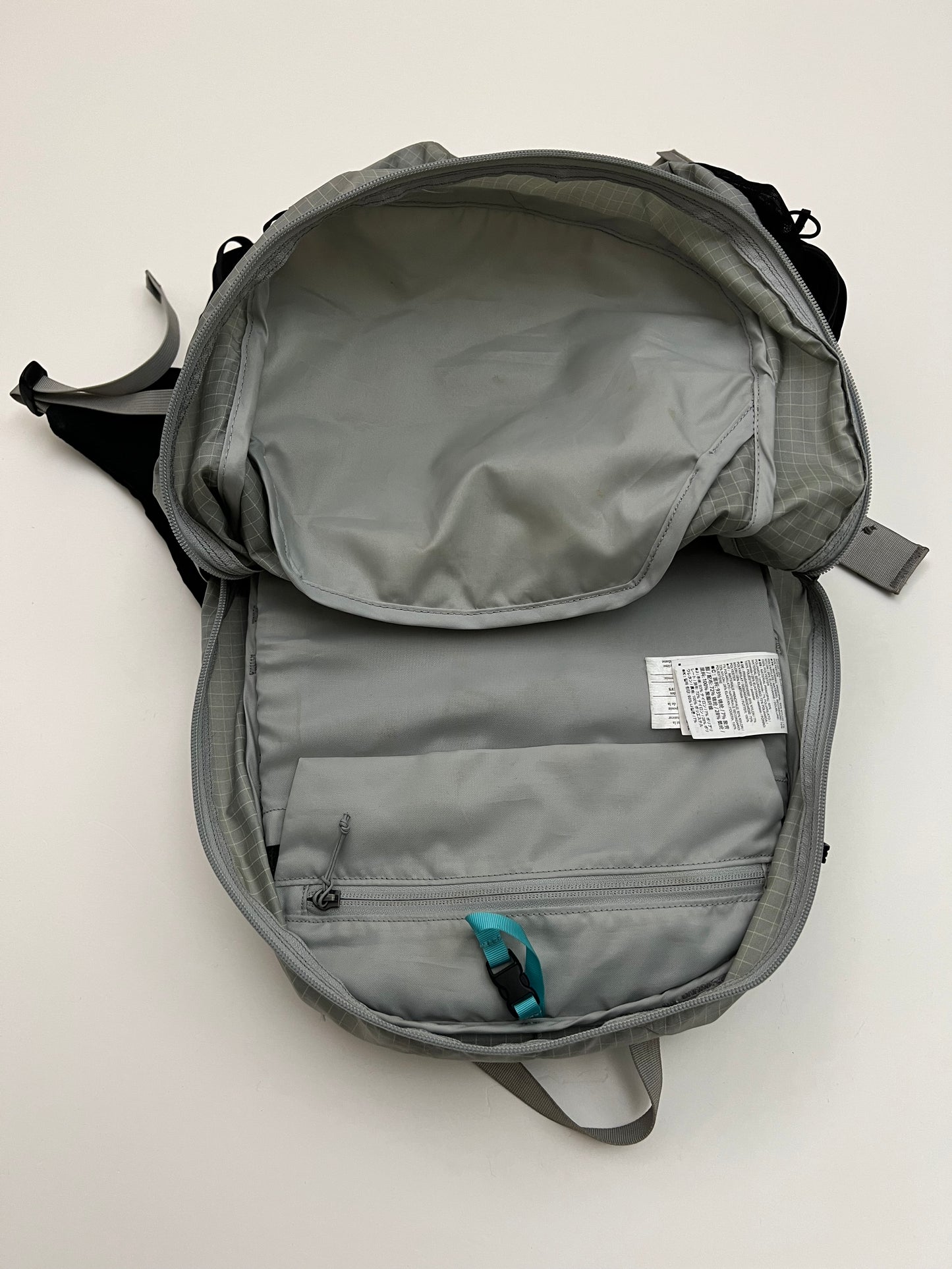 Arc’teryx Aerios 30 Backpack Men’s Pixel Grey