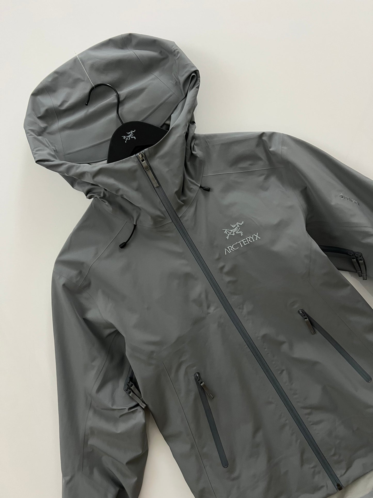 Arc’teryx Beta LT Jacket Binary Grey Men’s XS Extra Small Gore-Tex