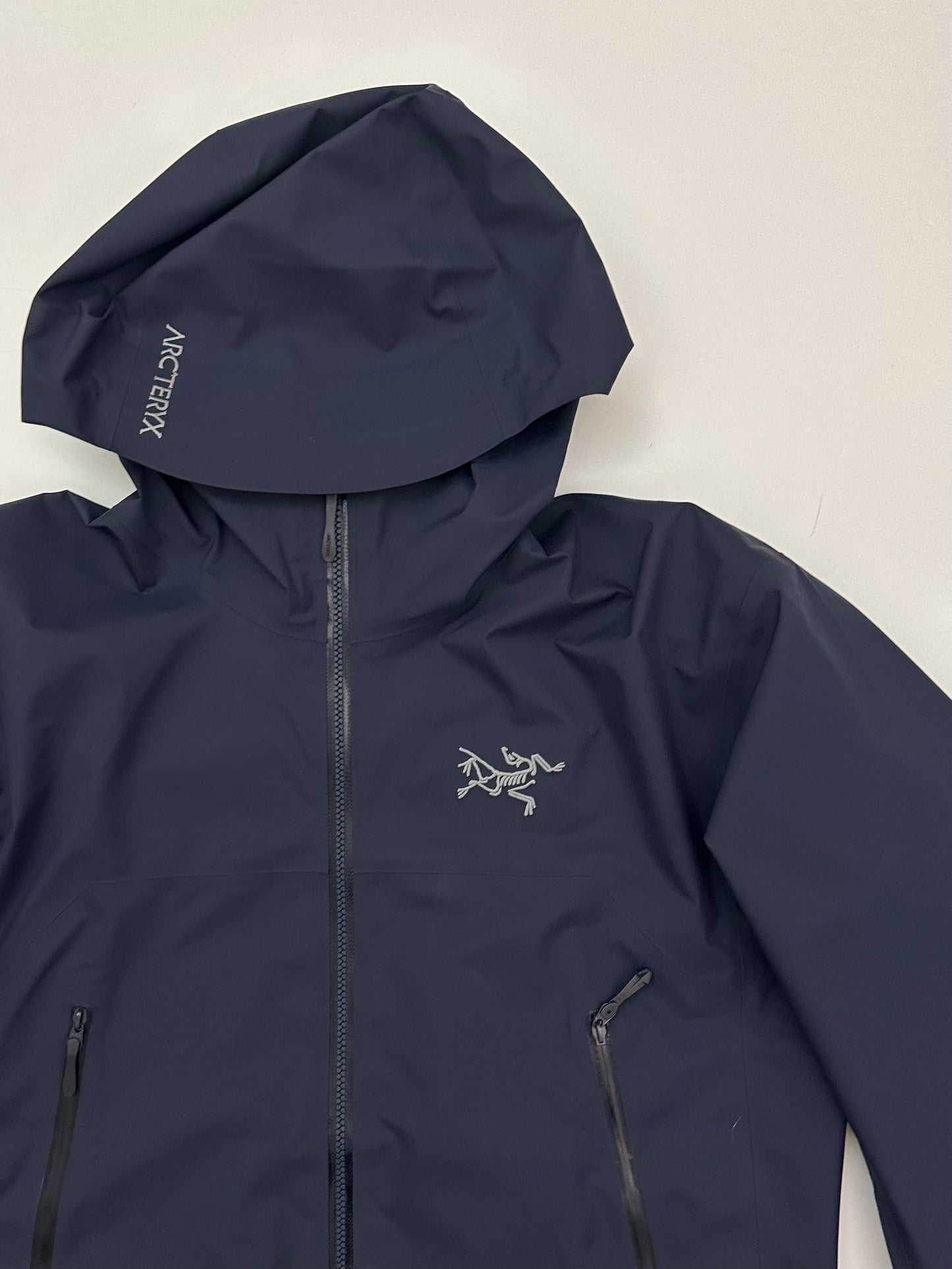 Arc’teryx Beta Jacket Black Sapphire Men's S Small Gore-Tex