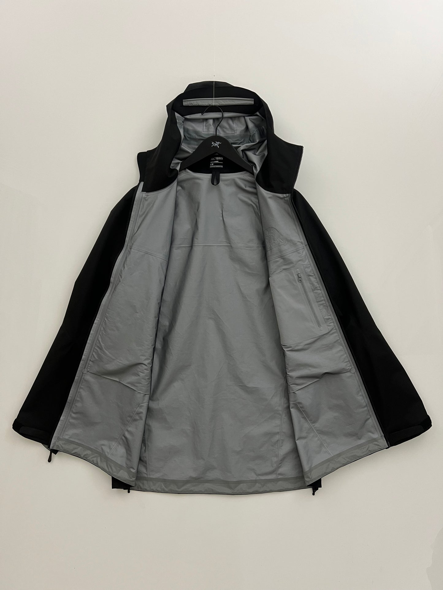Arc’teryx Beta Long Jacket Black Men’s L Large Gore-Tex