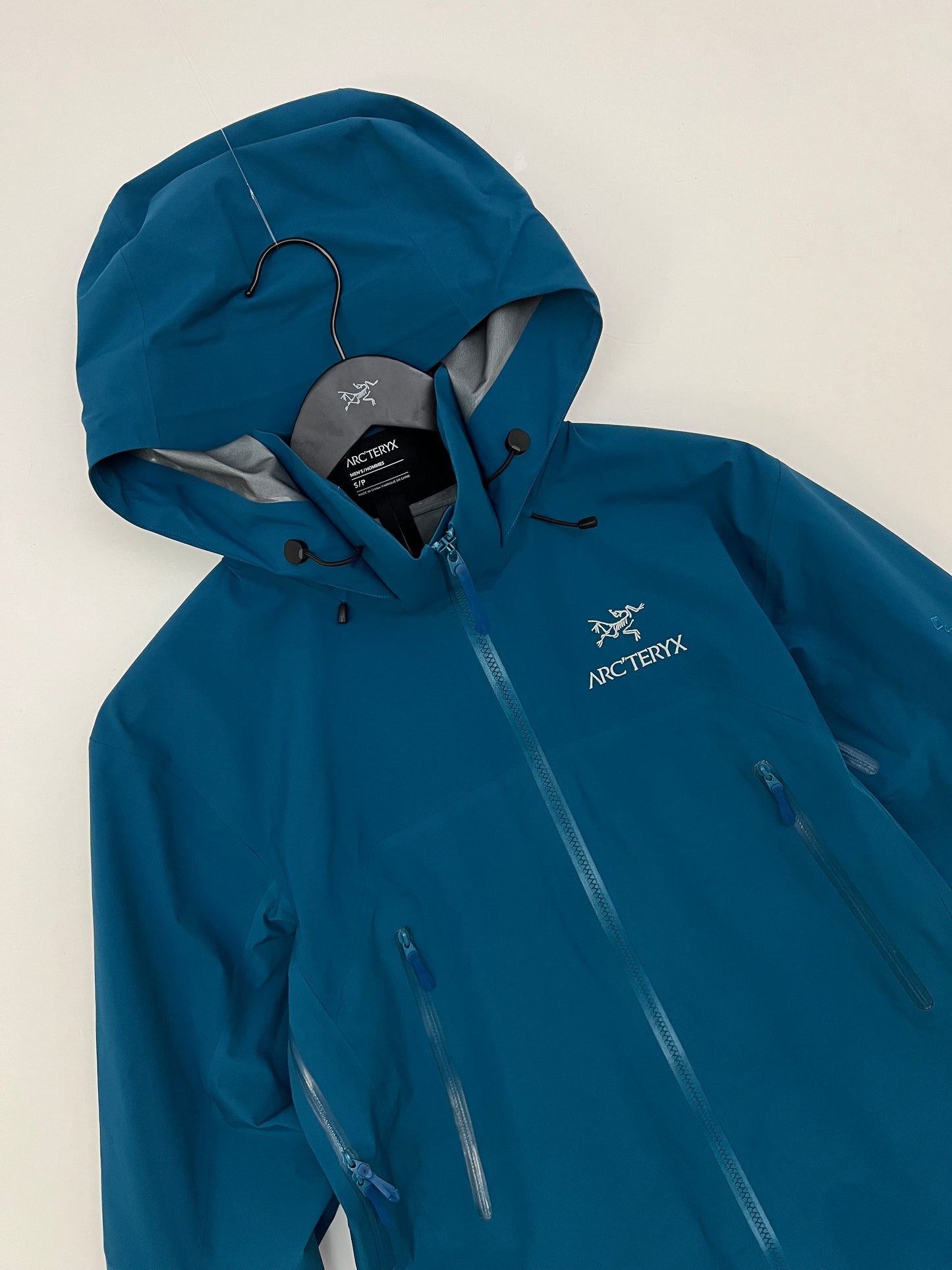 Arc’teryx Beta AR Jacket Forcefield Men’s S Small Gore-Tex Pro RECCO