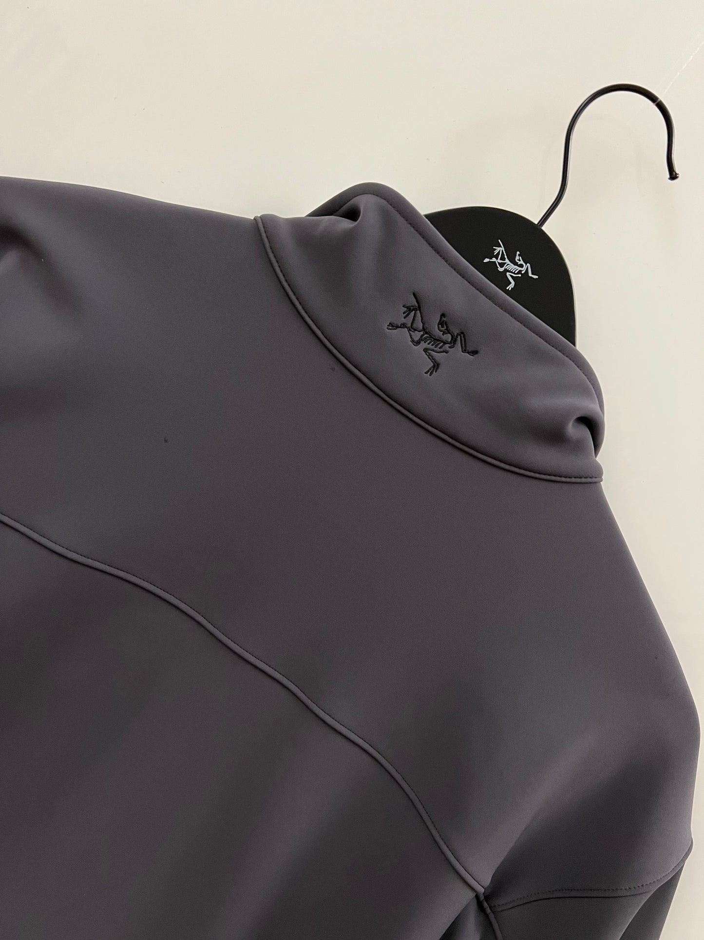 Arc’teryx LEAF Bravo Jacket Wolf Grey Men’s XL Extra Large Fortius 3.0™