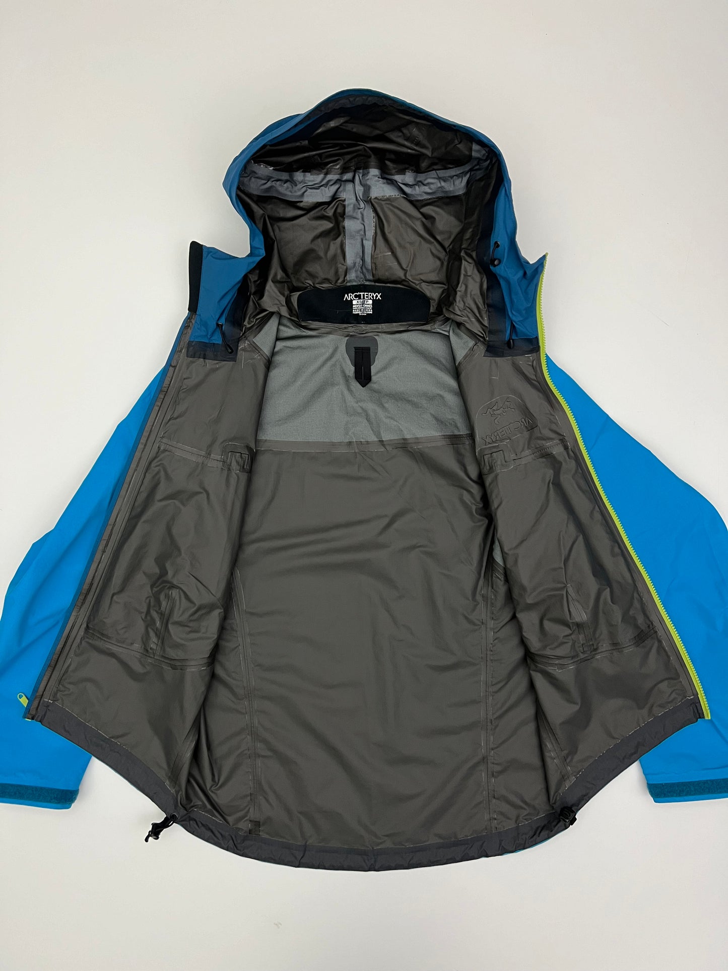 Arc’teryx Alpha SL Hybrid Jacket Riptide Blue Men's XS Extra Small Gore-Tex