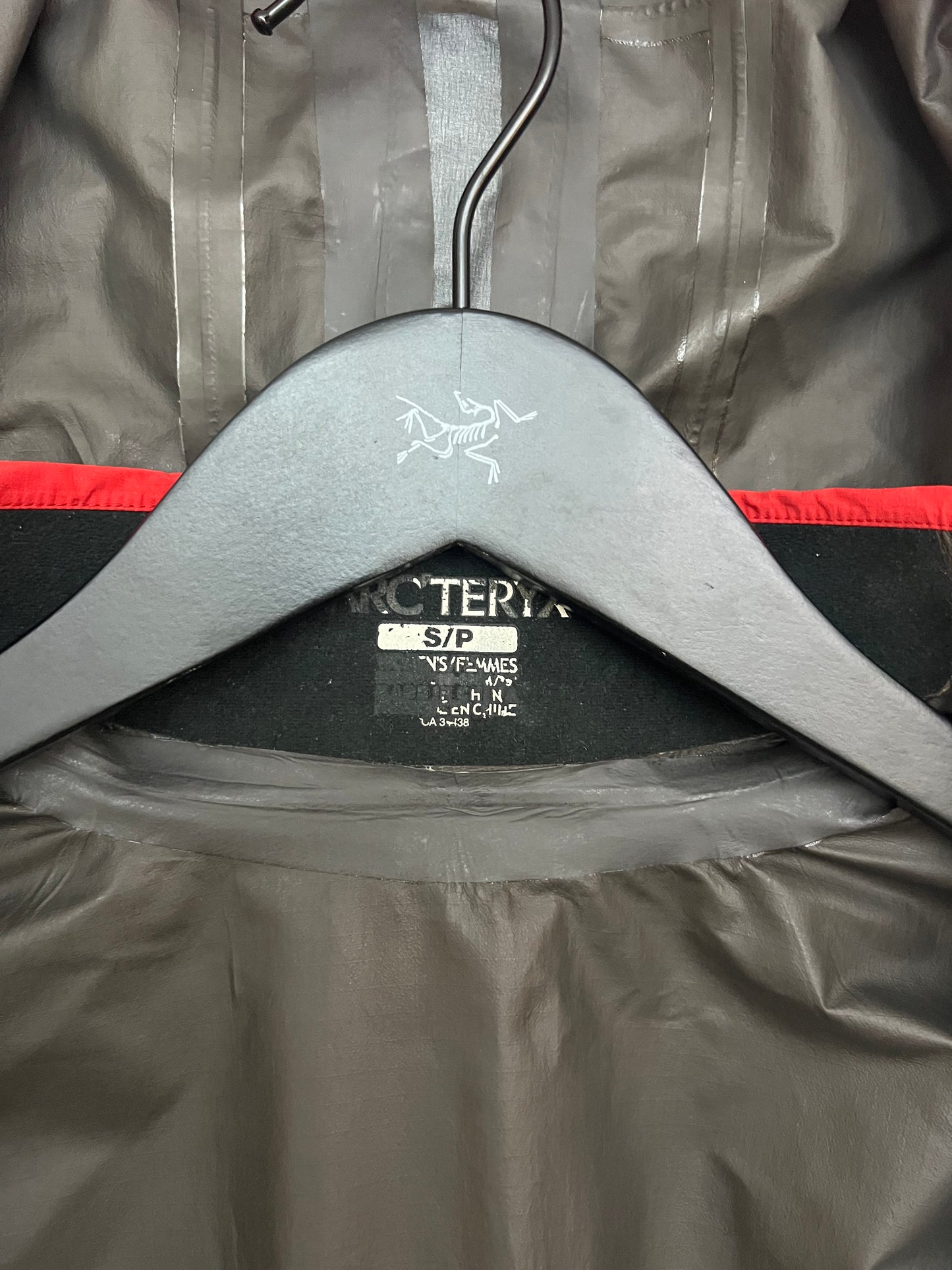 Arc'teryx Beta SL Jacket Red Women's S Small Gore-Tex