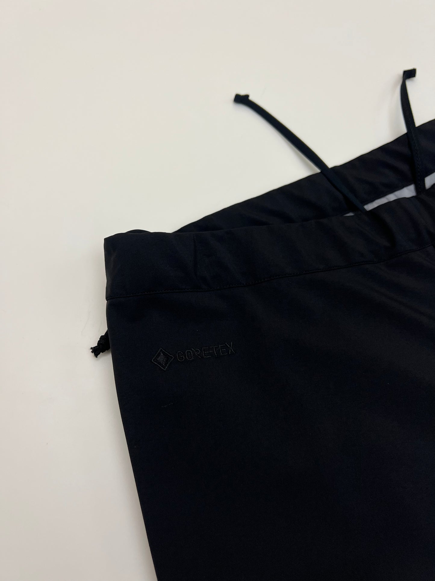 Arc'teryx Beta Pant Black Men’s M Medium Short Gore-Tex