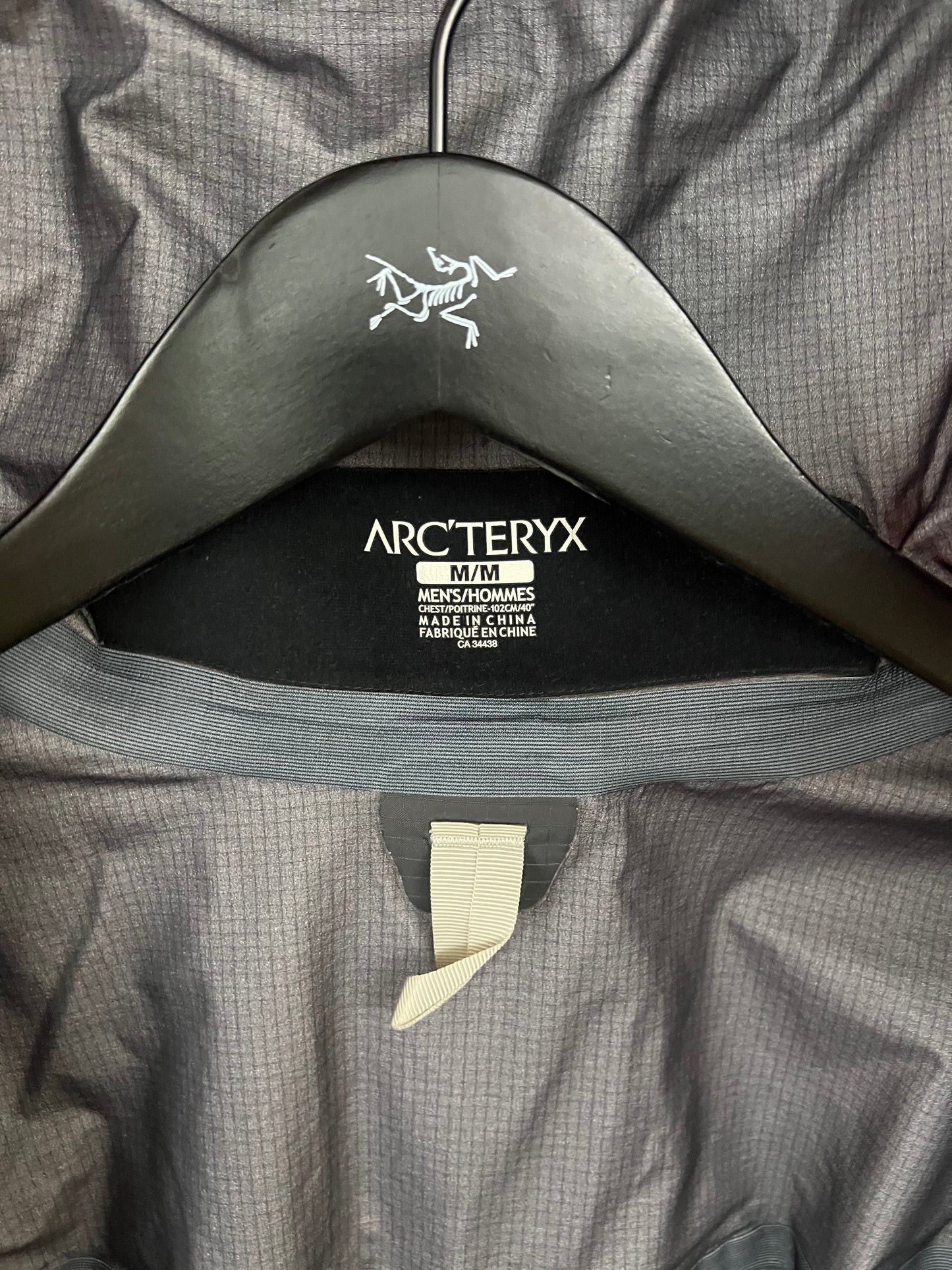 Arc’teryx Beta LT Jacket Men’s M Medium Gore-Tex Pro