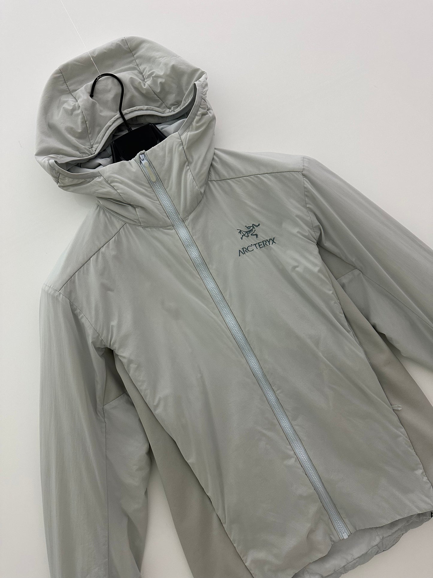 Arc’teryx Atom Hoody Solitude Men’s S Small