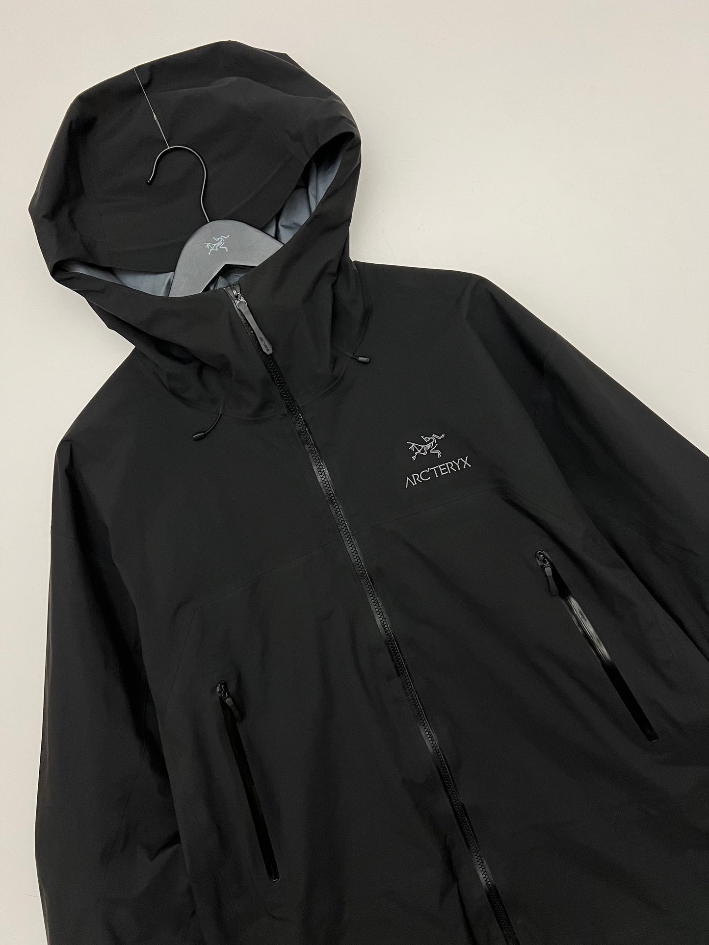 Arc’teryx Beta AR Jacket Stormhood Black Men’s XXL Gore-Tex Pro RECCO