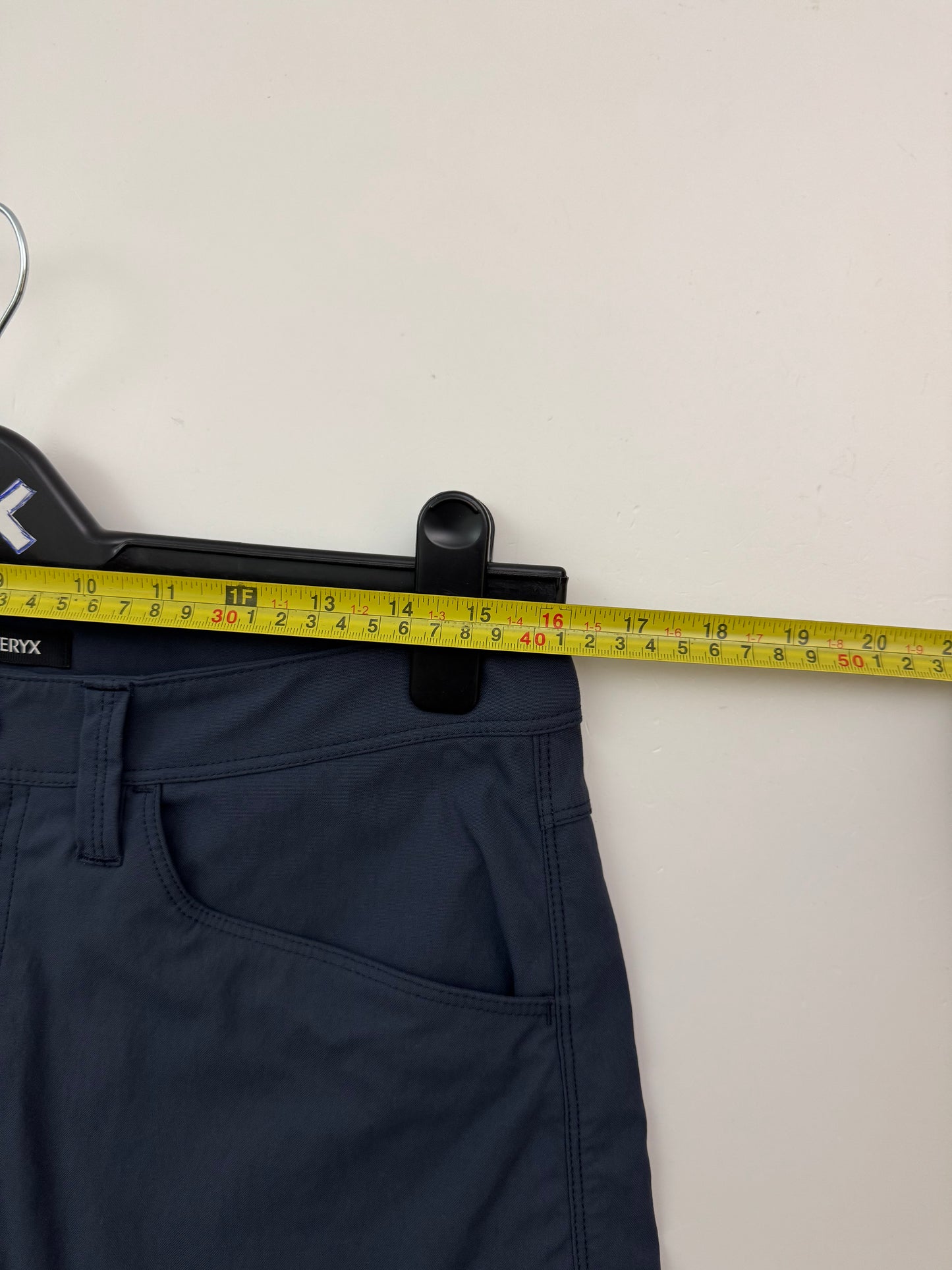 Arc’teryx Russet Shorts 12” Blue Men’s 32