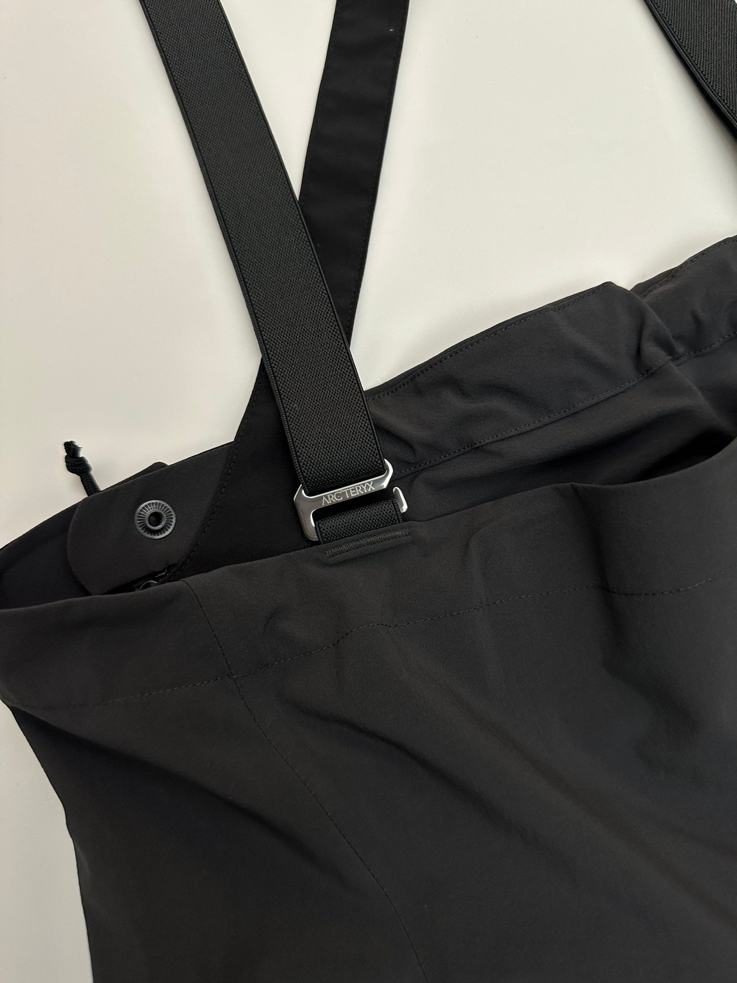 Arc'teryx Alpha SV Bib Men’s S Small Black Gore-Tex Pro