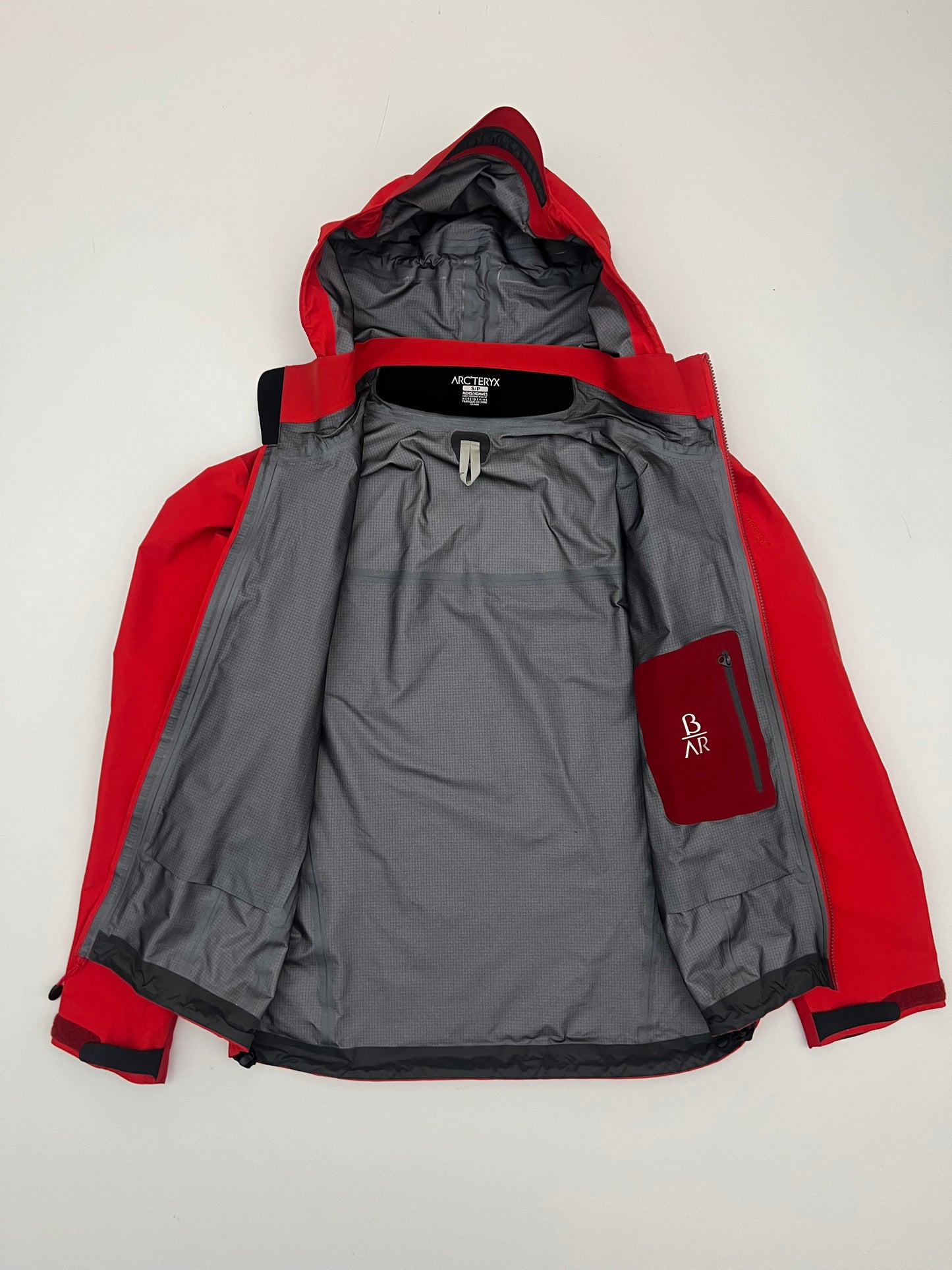 Arc’teryx Beta AR Jacket Red Men’s S Small Gore-Tex Pro