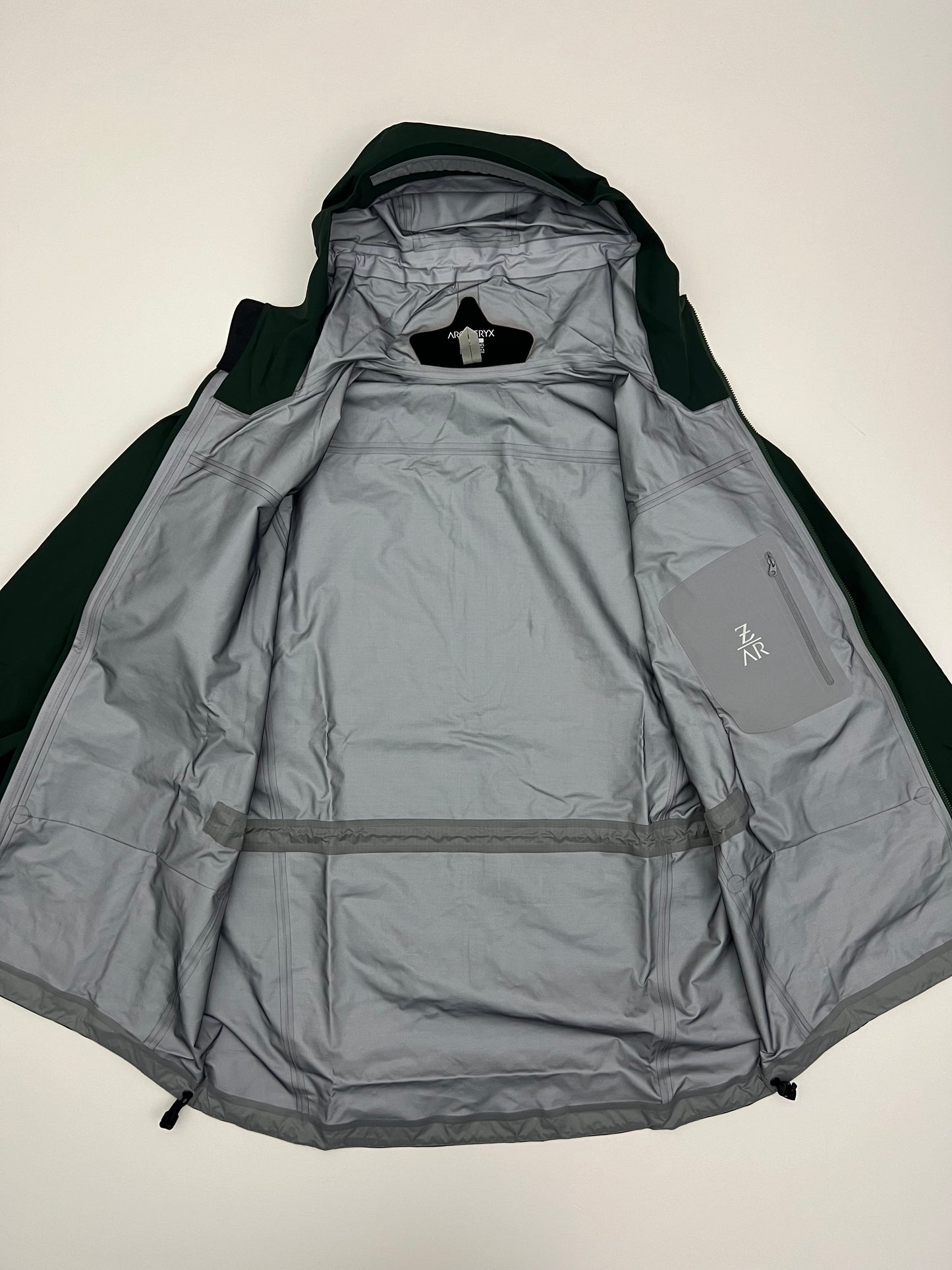 Arc’teryx Zeta AR Jacket Conifer Green Men’s XL Extra Large Gore-Tex