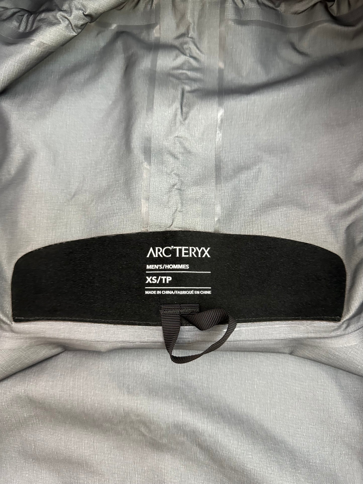 Arc’teryx Alpha SV Jacket 24K Black Men’s XS Extra Small Gore-Tex Pro RECCO