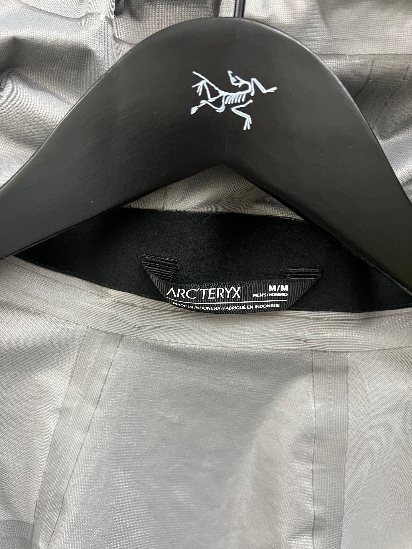 Arc’teryx Sawyer Coat Black Men’s M Medium Gore-Tex