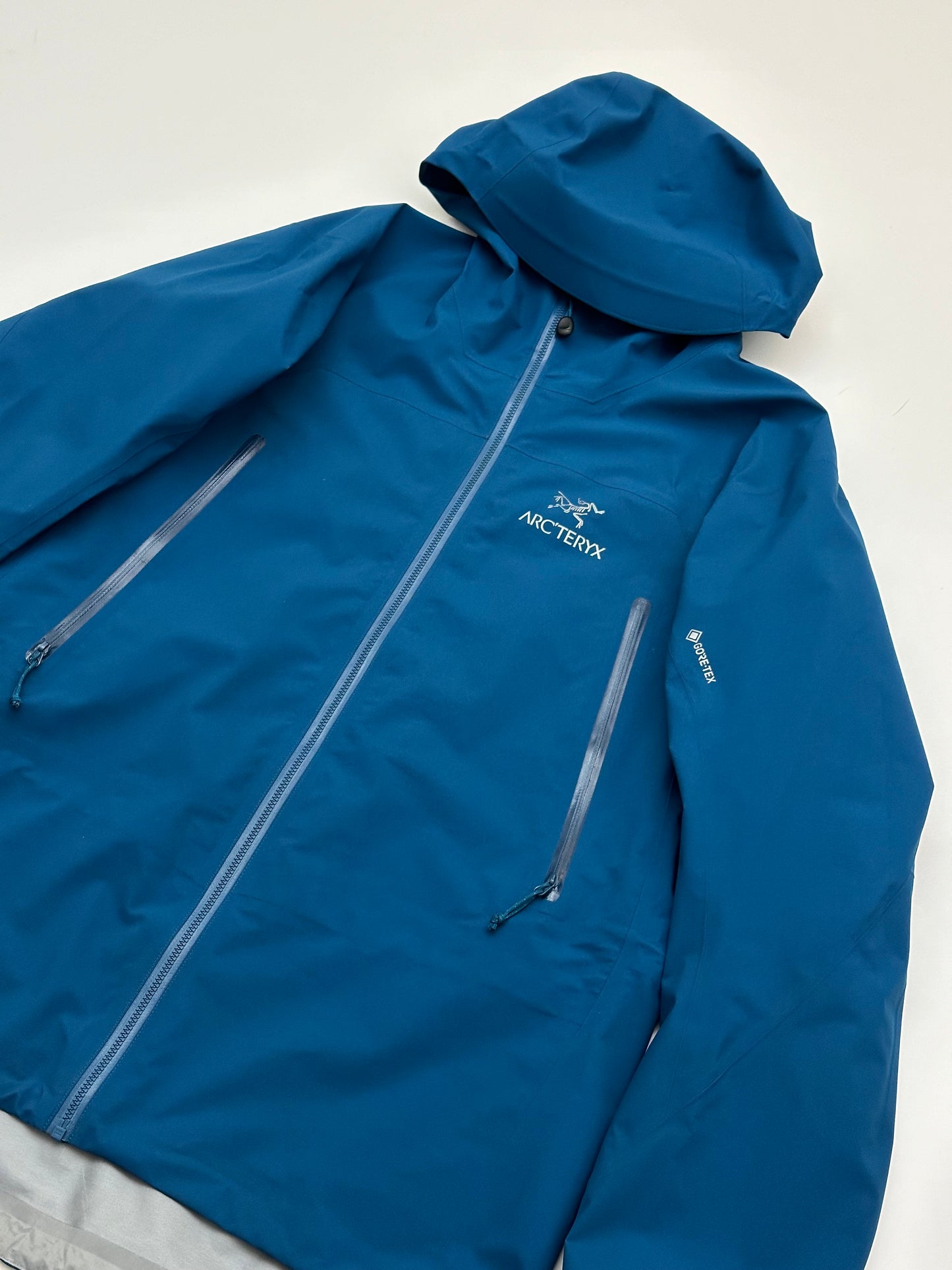 Arc’teryx Zeta AR Jacket Cobalt Sun Blue Men’s M Medium Gore-Tex