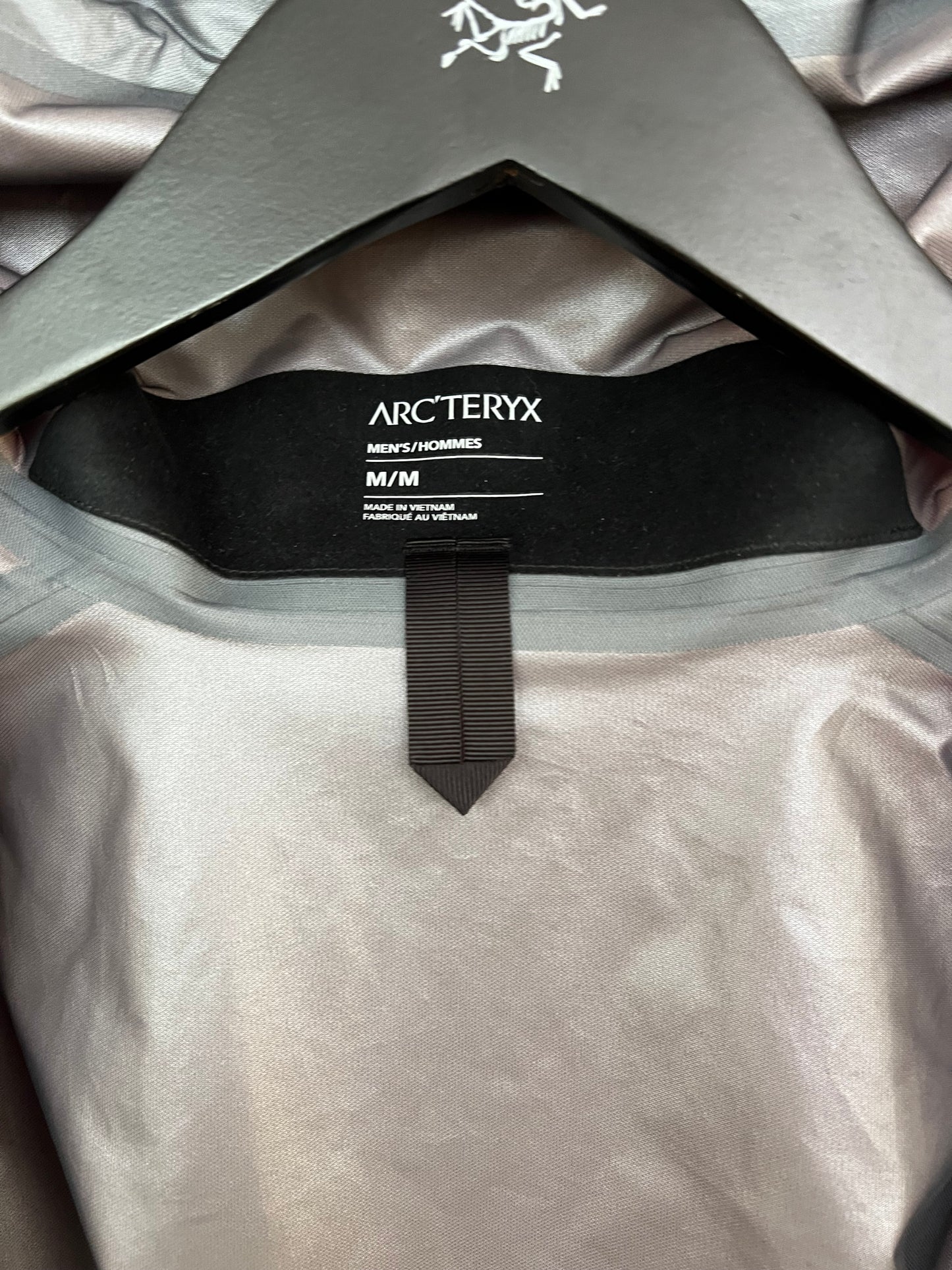Arc’teryx Beta SL Jacket Dynasty Men’s M Medium Gore-Tex RECCO