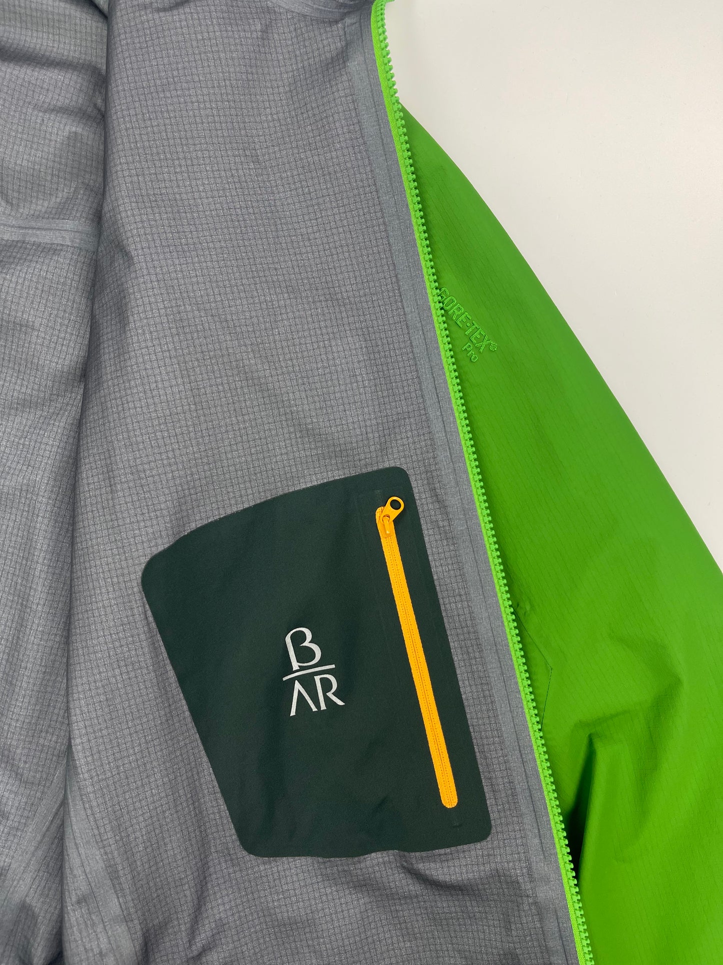 Arc’teryx Beta AR Jacket Green Men’s L Large Gore-Tex Pro