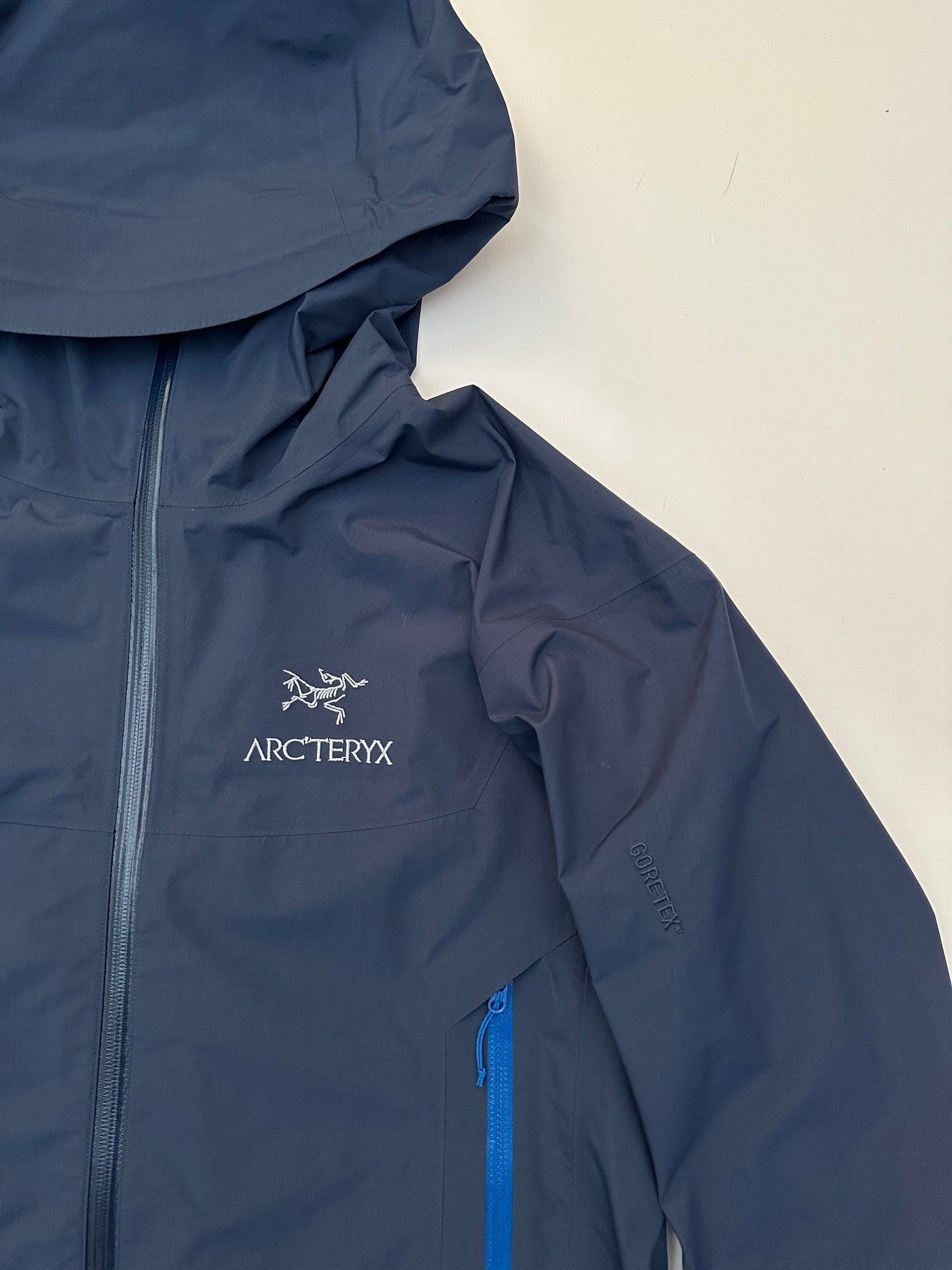 Arc’teryx Beta SL Jacket Nocturne Blue Men’s M Medium Gore-Tex