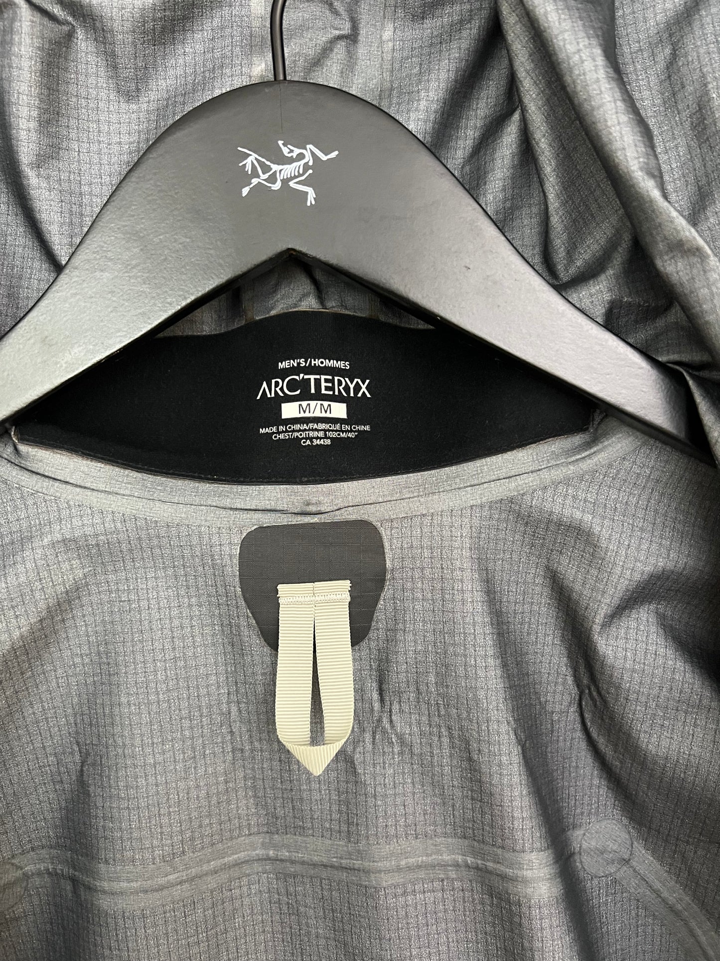 Arc’teryx Rush Jacket Tungsten Magnet Men’s M Medium Gore-Tex Pro RECCO