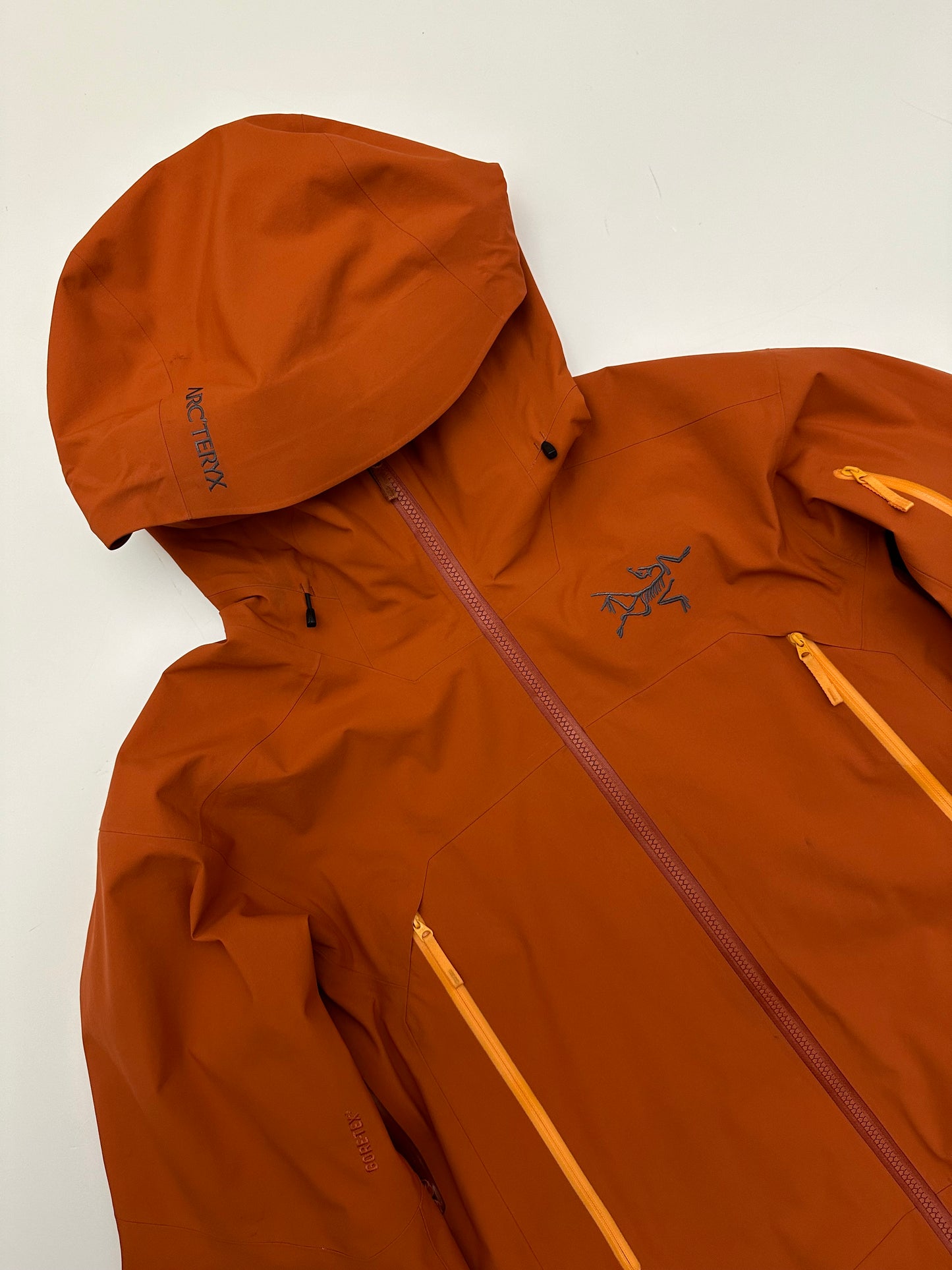 Arc’teryx Sabre Jacket Umber Orange Men’s S Small Gore-Tex RECCO