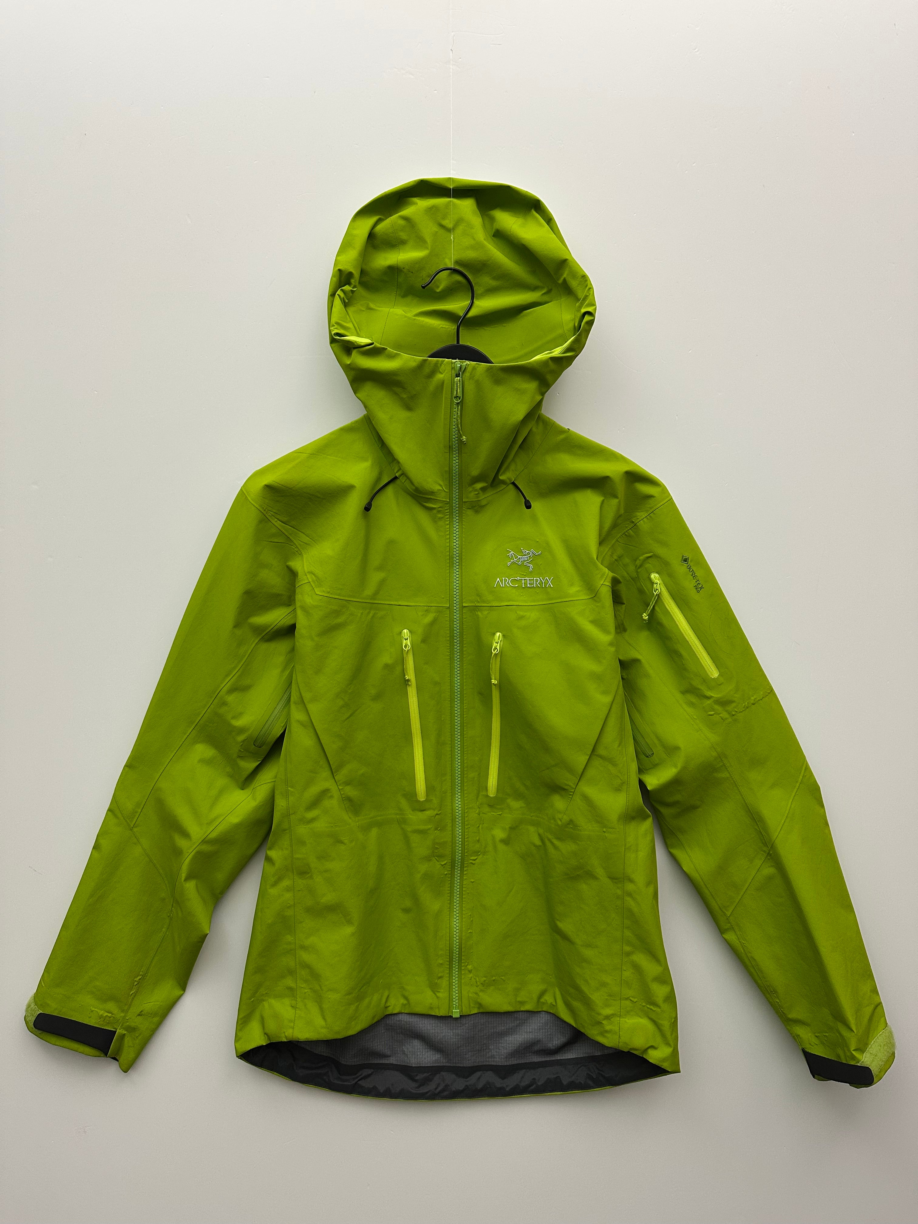 アークテリクス アルファSV S SAGUARO GREEN Arc'teryx Alpha SV Jacket Green Men's S Small Gore-Tex Pro – Chamonyx