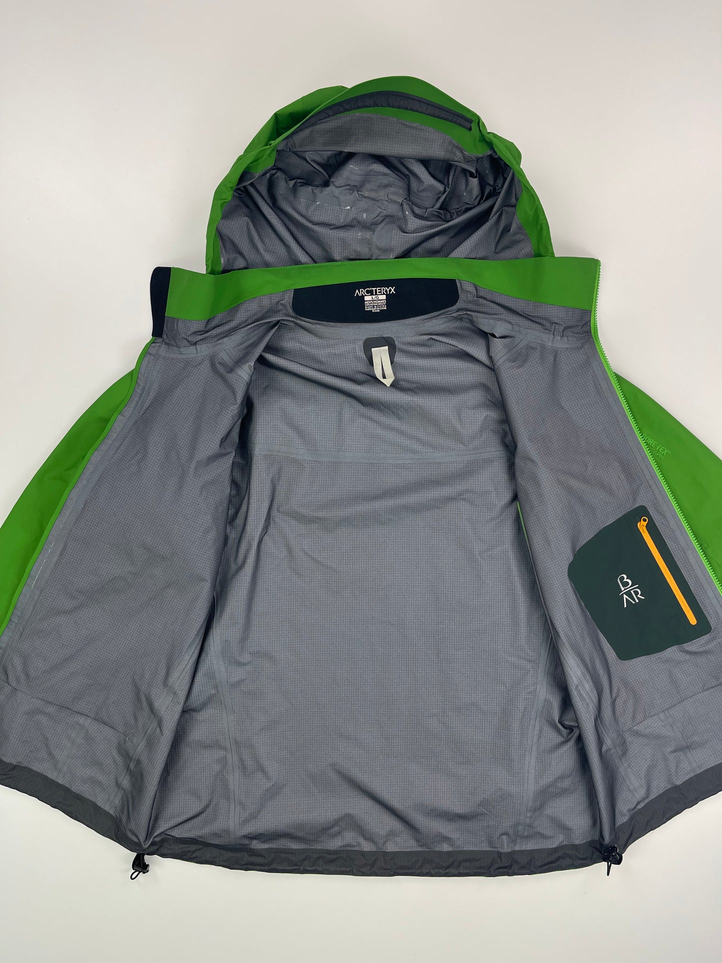 Arc’teryx Beta AR Jacket Green Men’s L Large Gore-Tex Pro