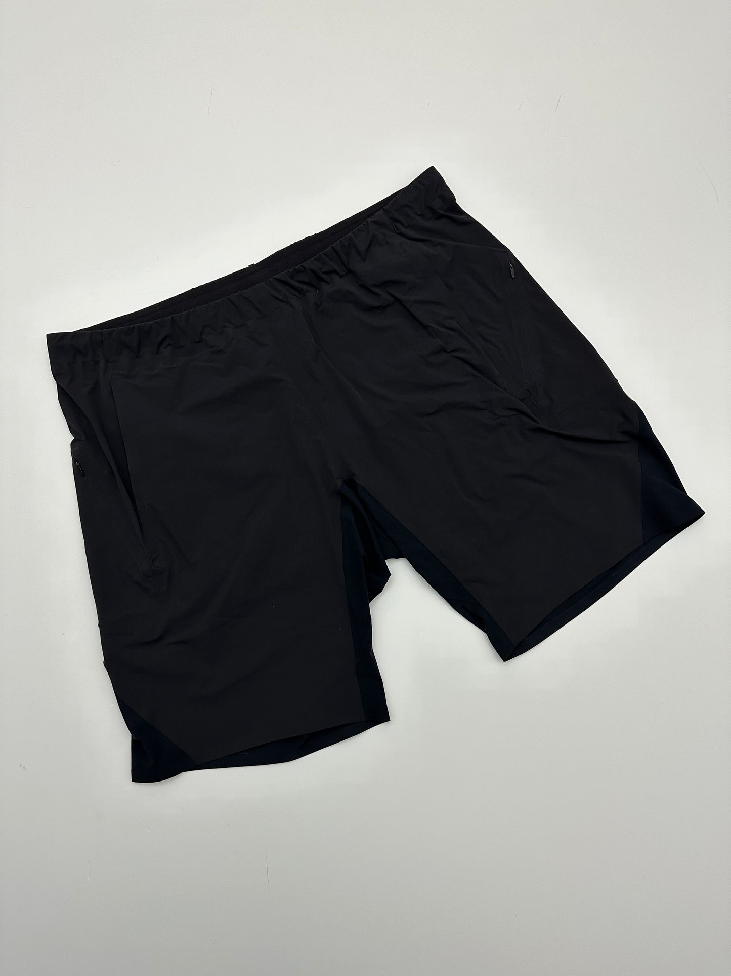 Arc’teryx Veilance Secant Comp Shorts XL Extra Large Black