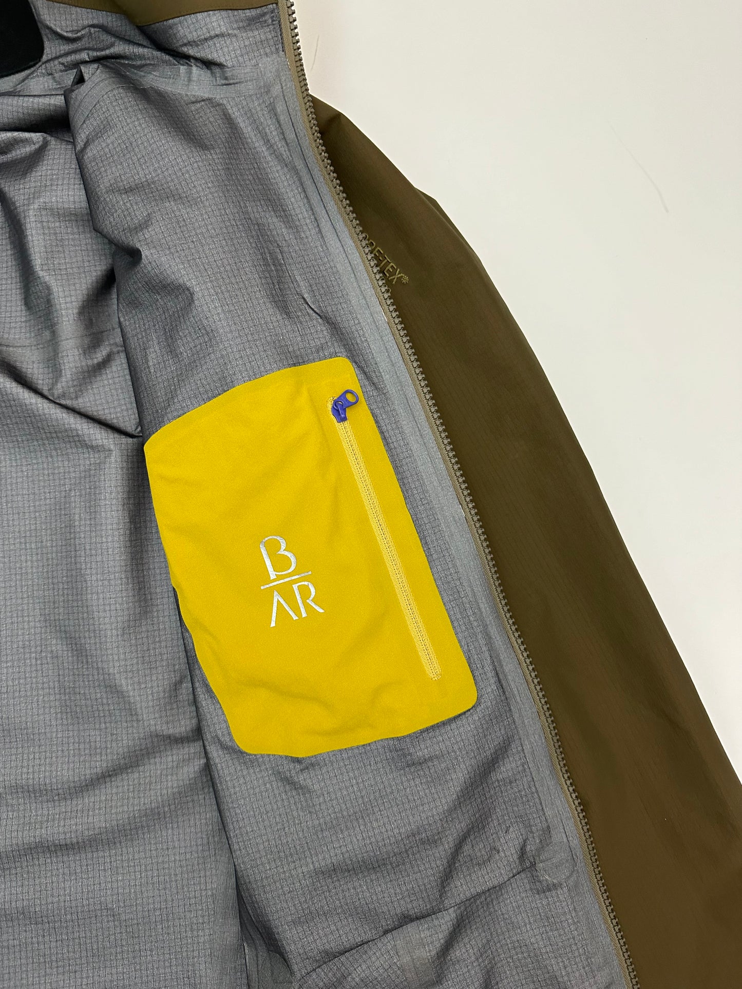 Arc’teryx Beta AR Jacket Dark Moss Green Men’s XS Gore-Tex Pro