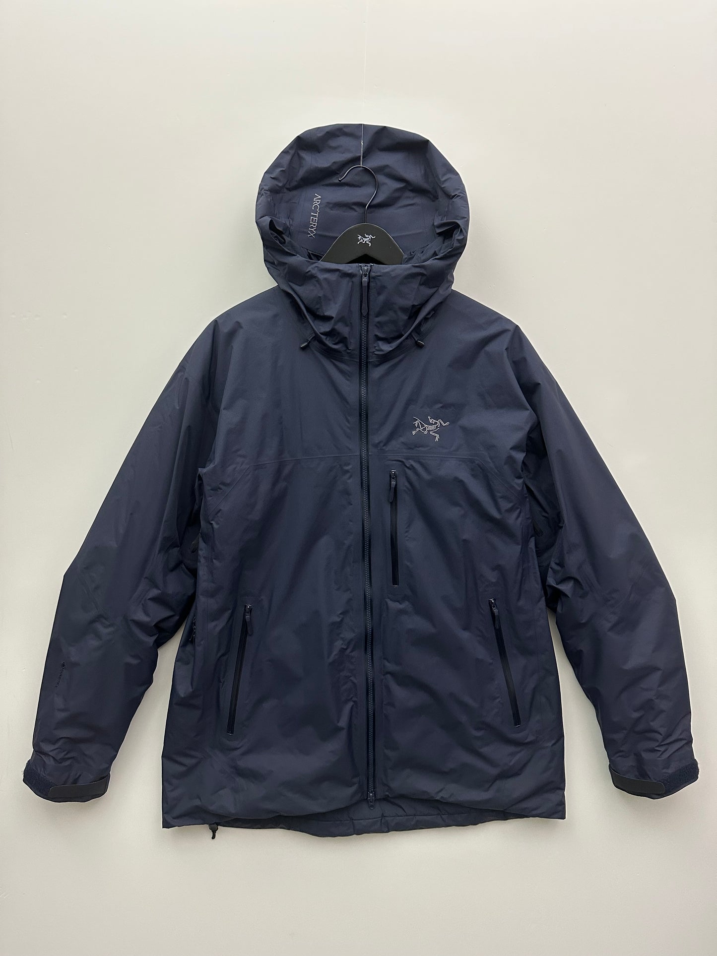 Arc’teryx Beta Insulated Jacket Black Sapphire Men's XL Gore-Tex RECCO