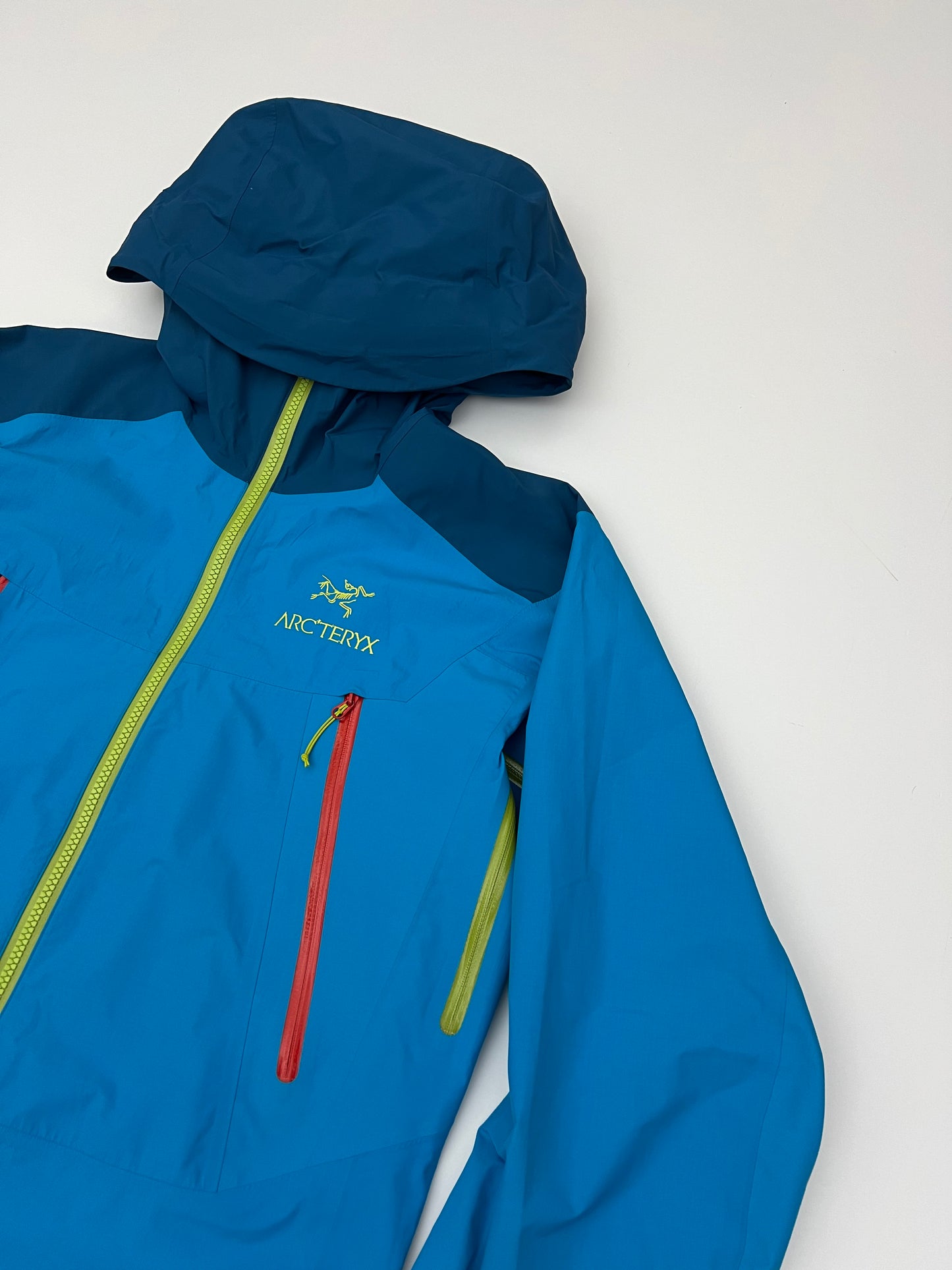 Arc’teryx Alpha SL Hybrid Jacket Riptide Blue Men's XS Extra Small Gore-Tex