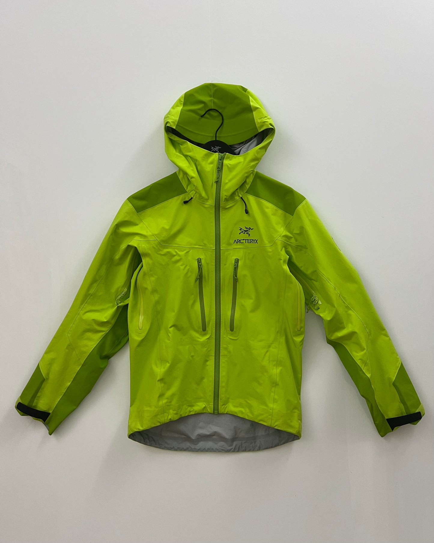 Arc’teryx Alpha AR Jacket Green Men’s XS Extra Small Gore-Tex Pro