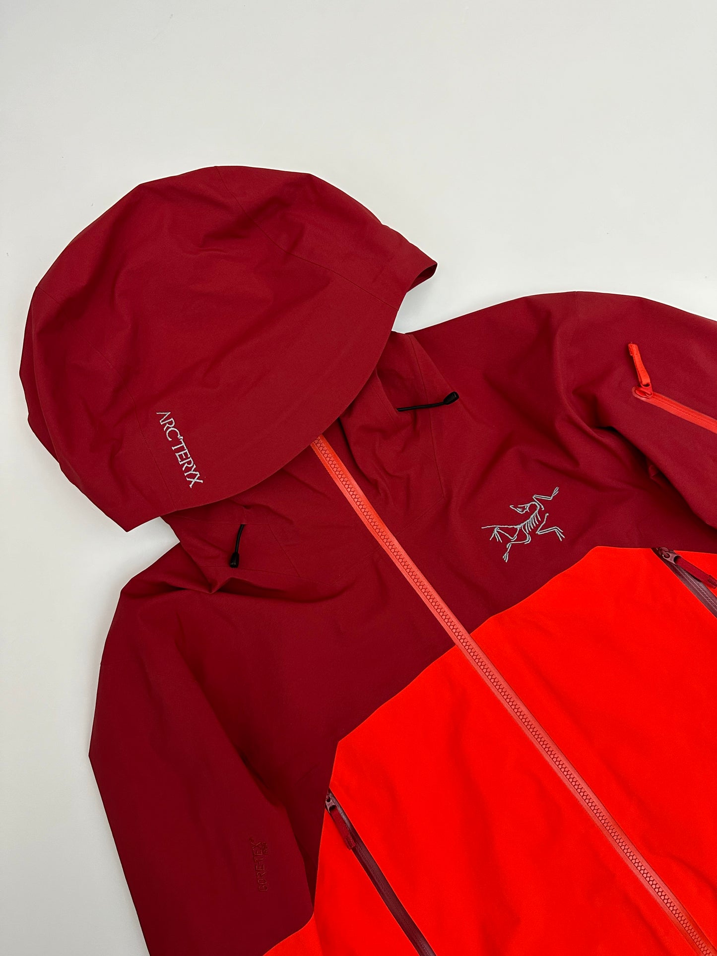 Arc’teryx Rush Jacket Firecracker Red Men's S Small Gore-Tex Pro RECCO