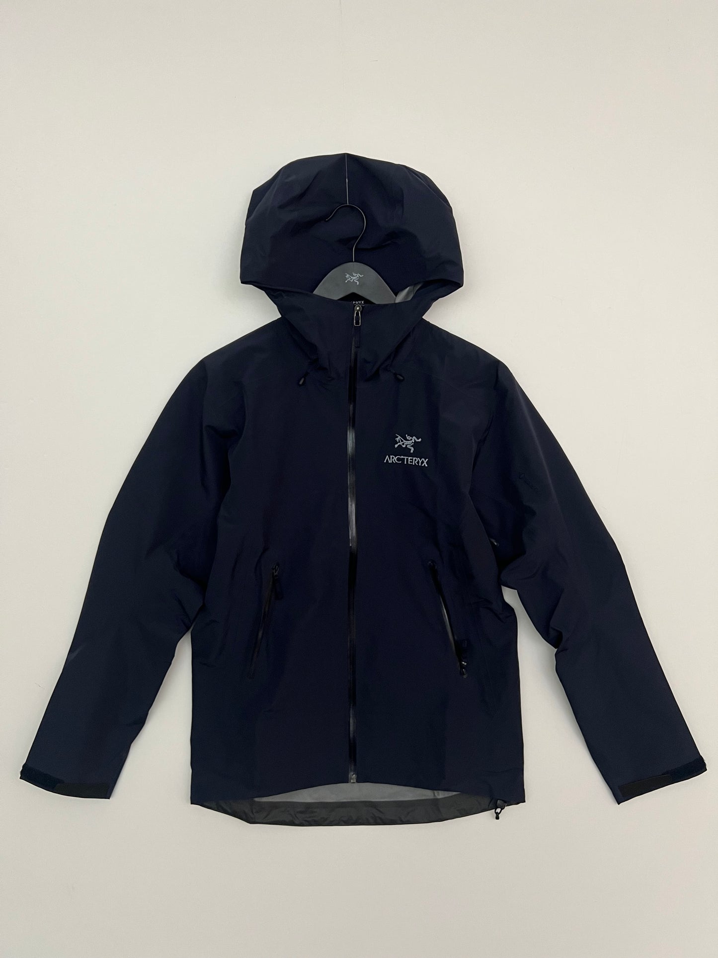 Arc’teryx Beta LT Jacket Black Sapphire Men's S Small Gore-Tex